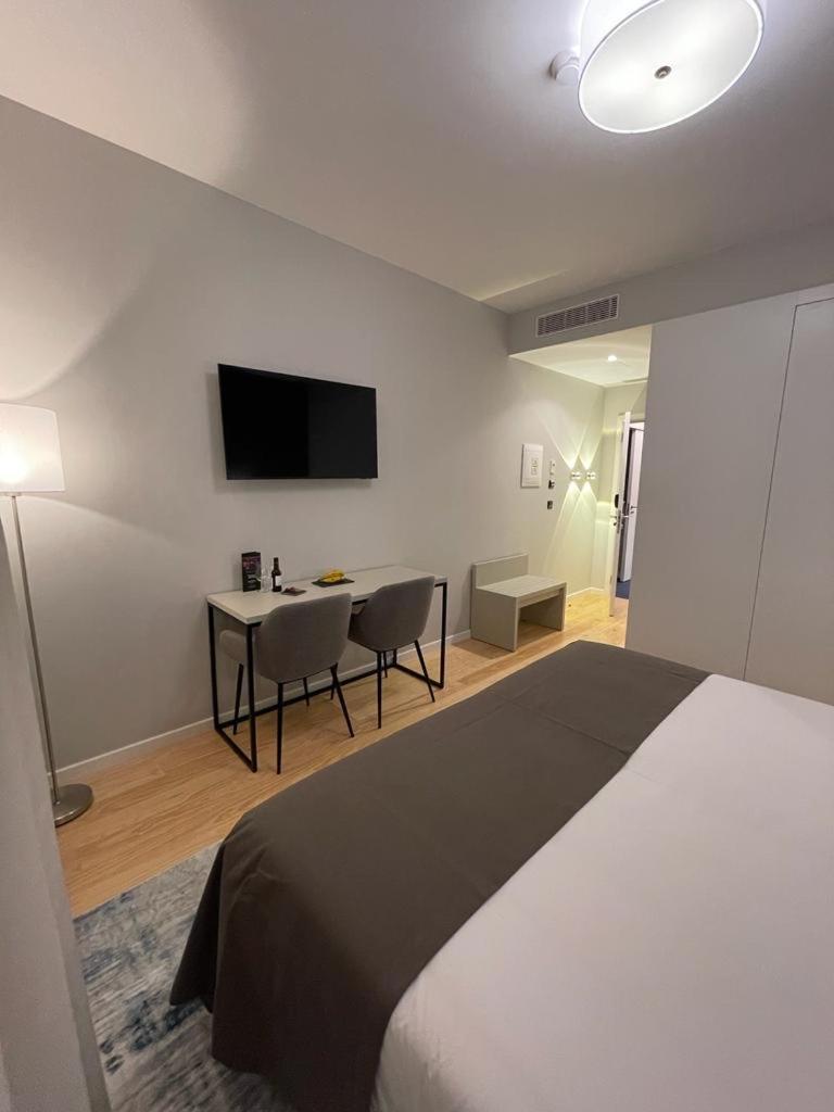 Double Room - Photo 5