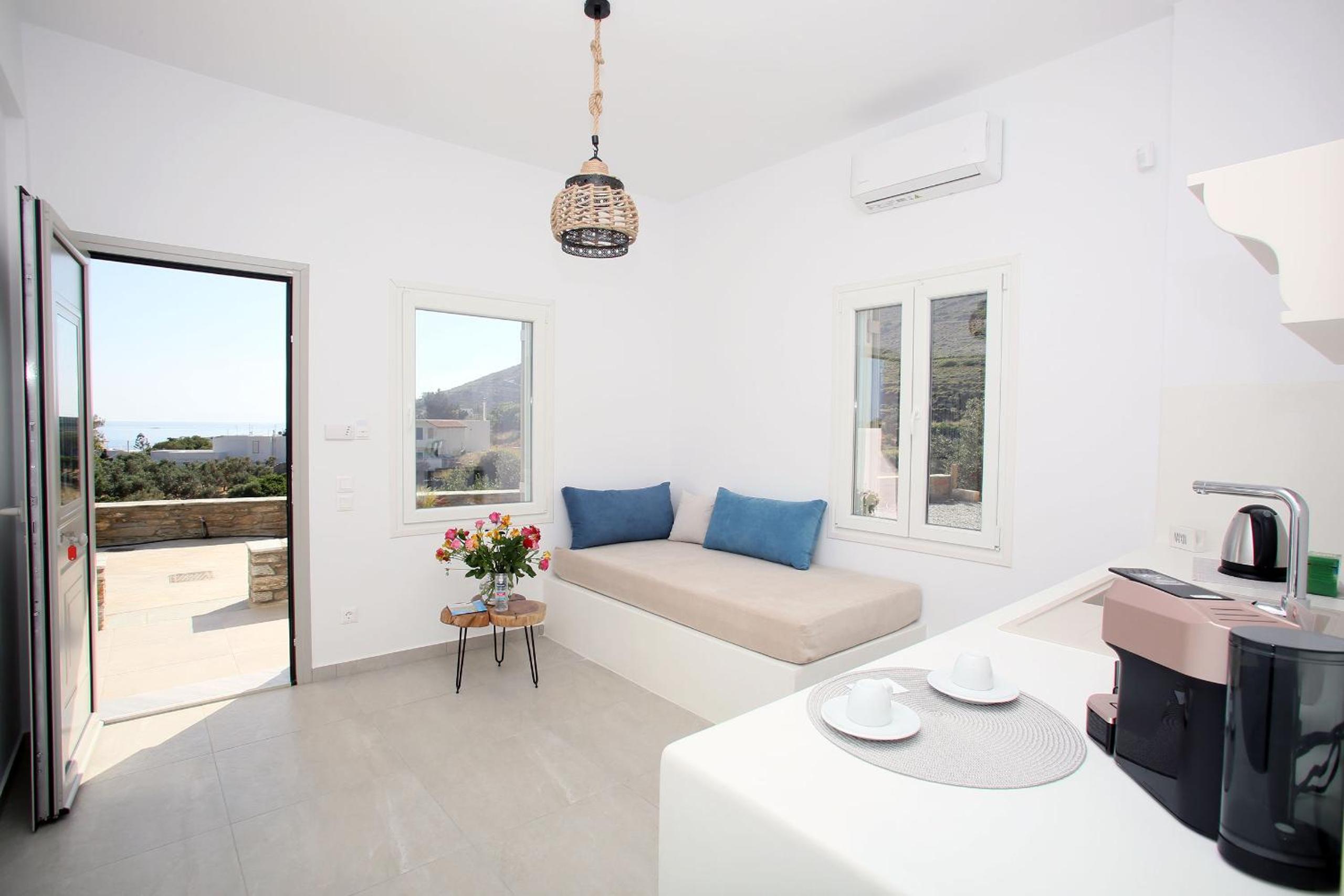 Deluxe Suite with Sea View photo 1