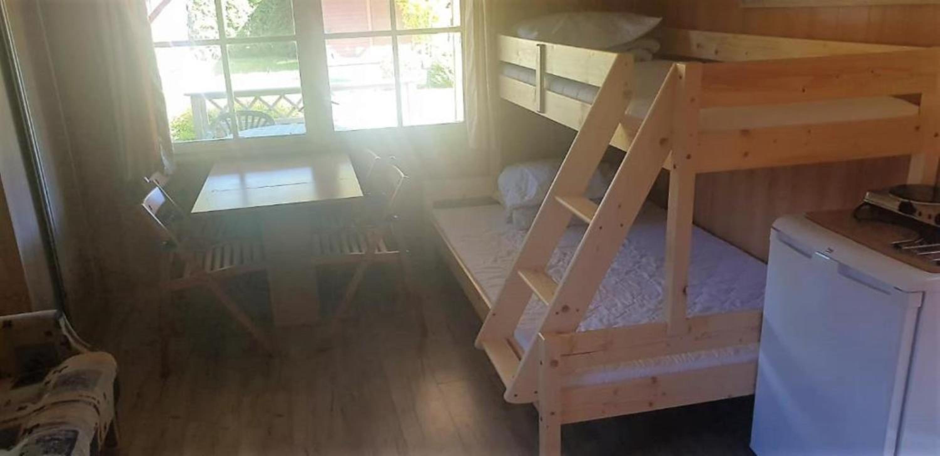 Quadruple Room with Private Bathroom photo 3