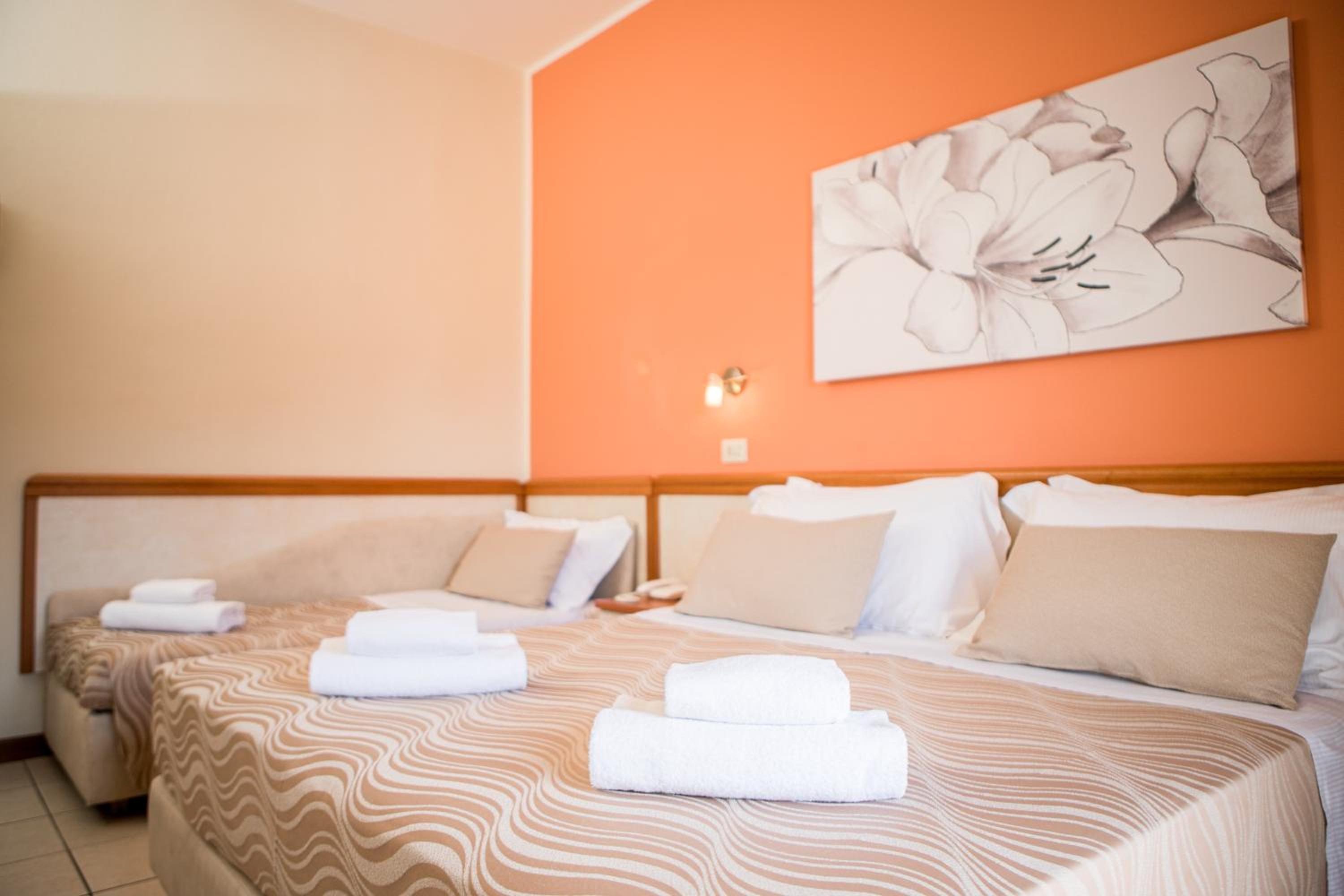 Triple Room photo 3