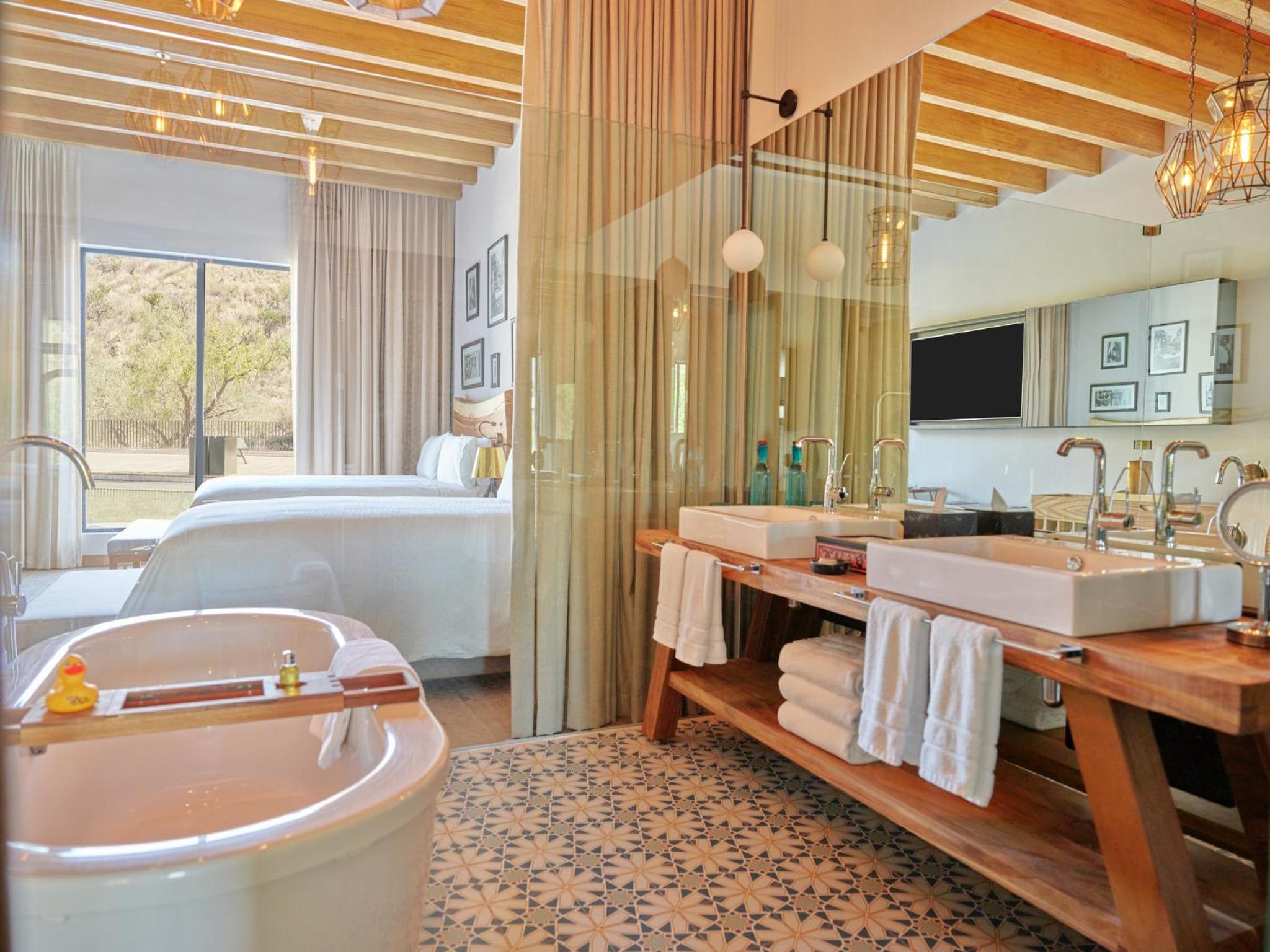 Deluxe Room 2 Double