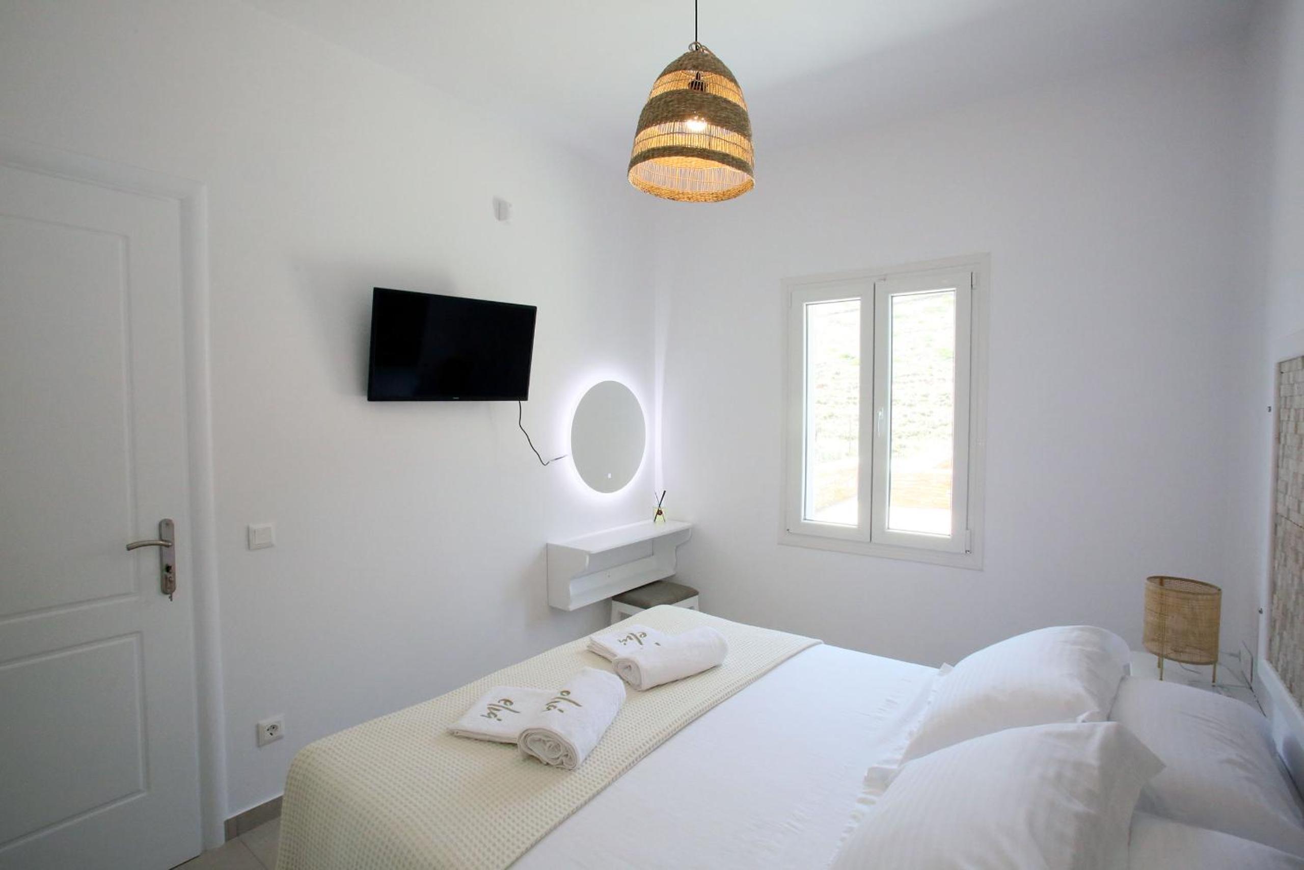 Superior Suite with Side Sea View photo 1