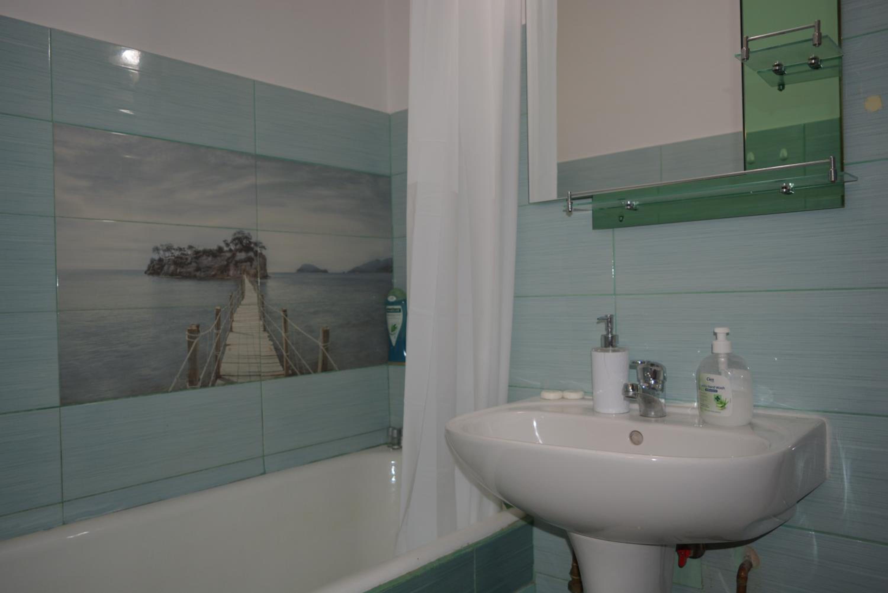 One-Bedroom Apartment - Photo 18