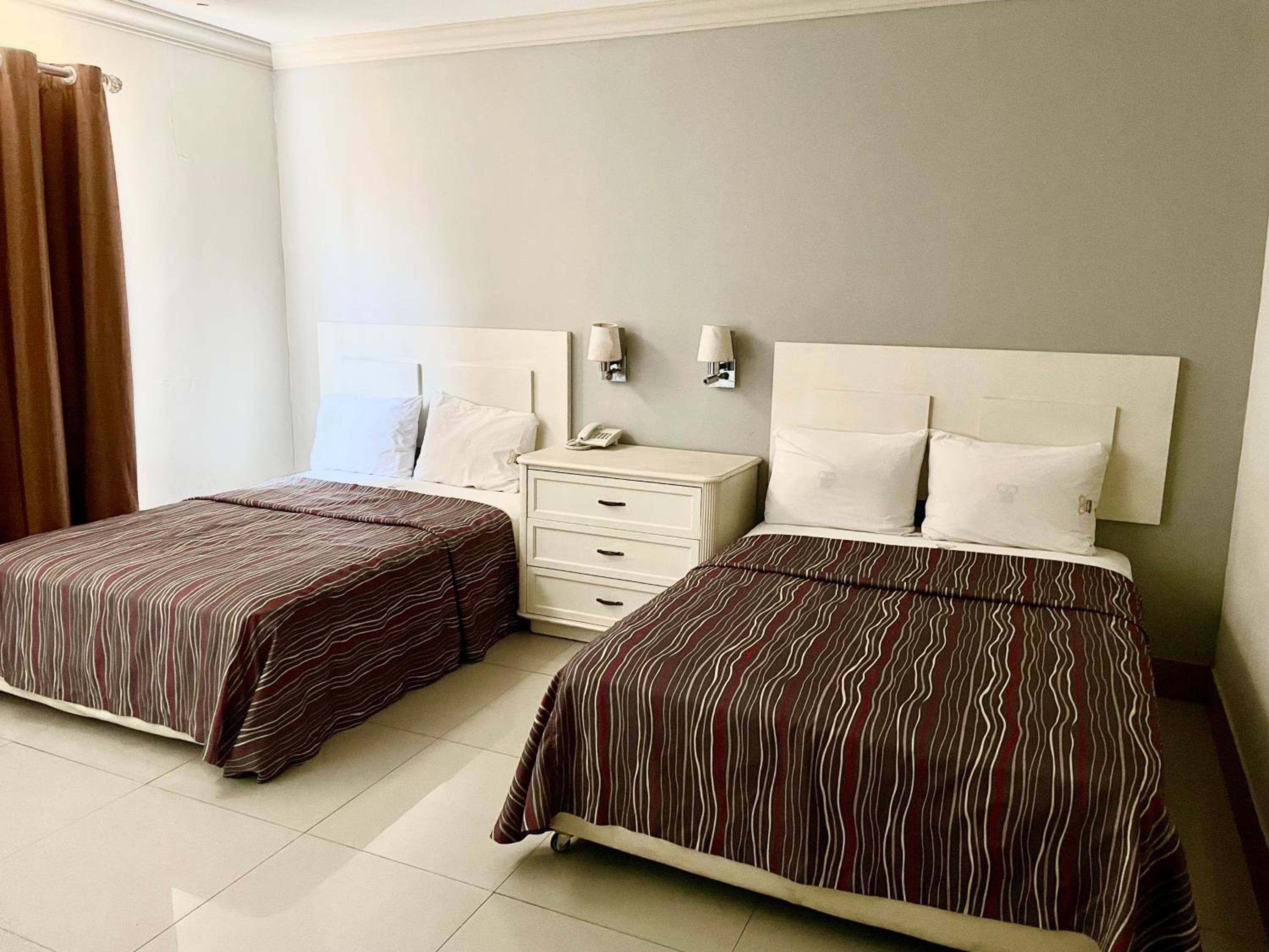 Standard Twin Room