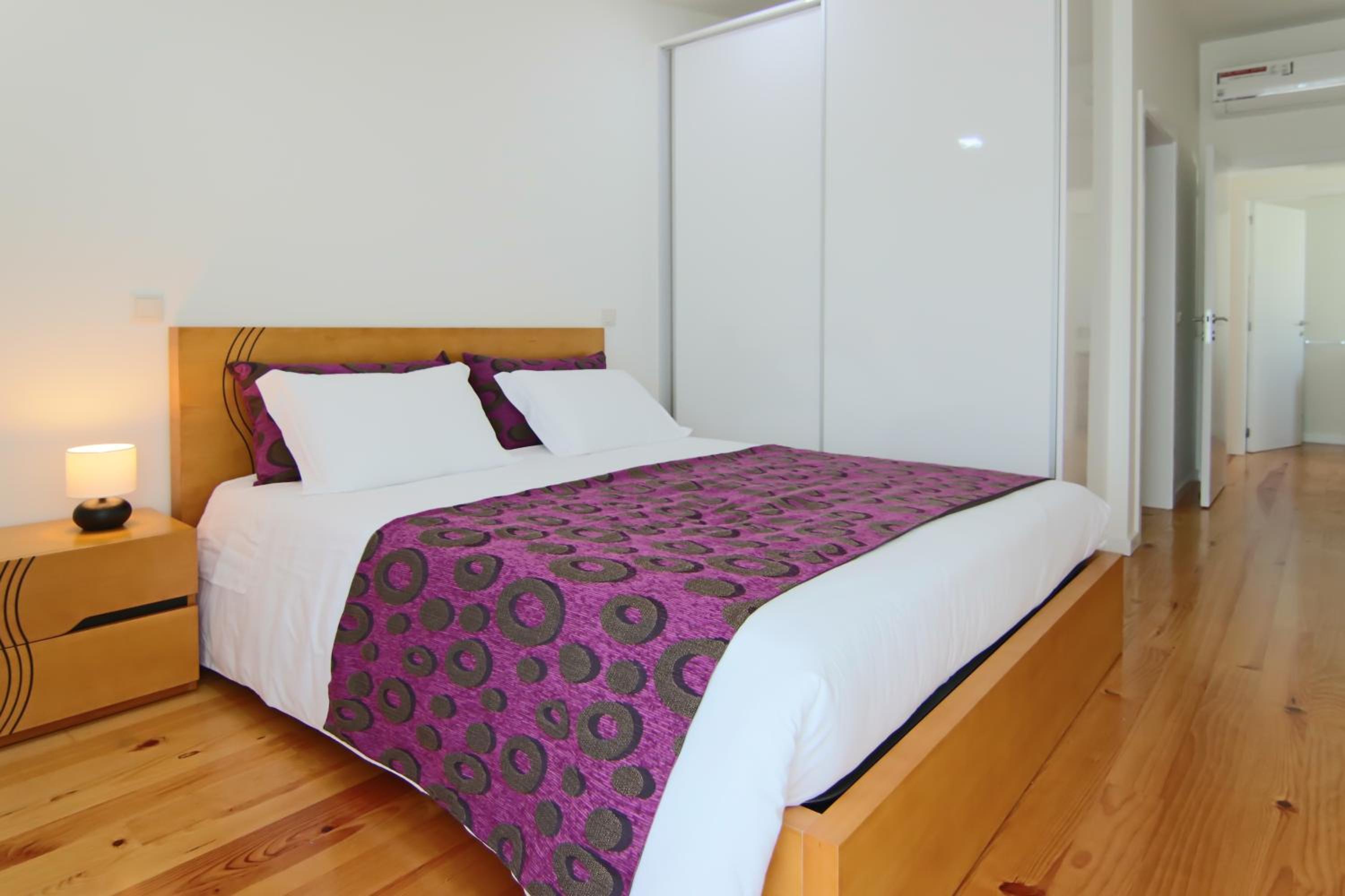 Two-Bedroom Apartment - Photo 6
