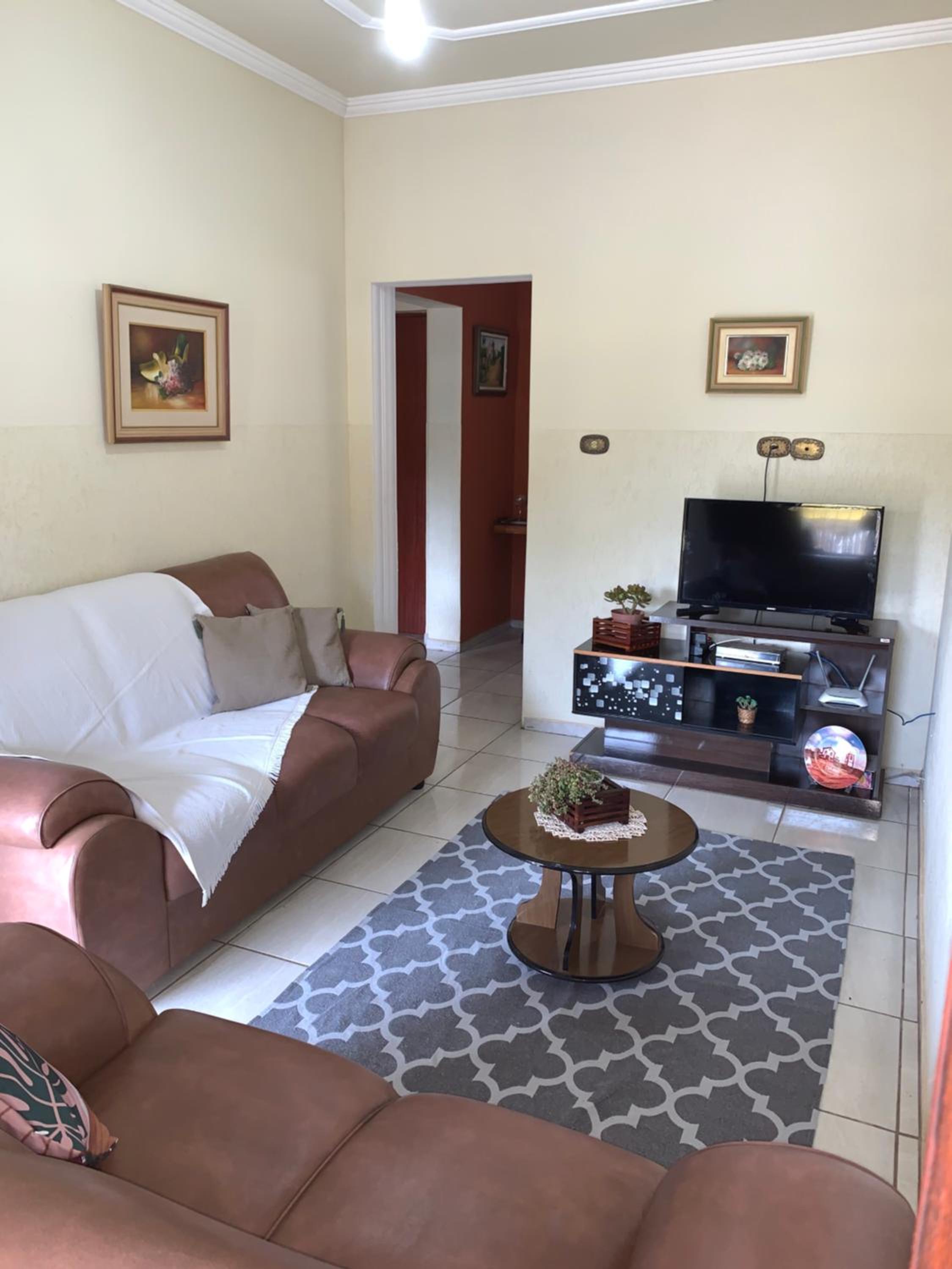 Three-Bedroom House photo 2