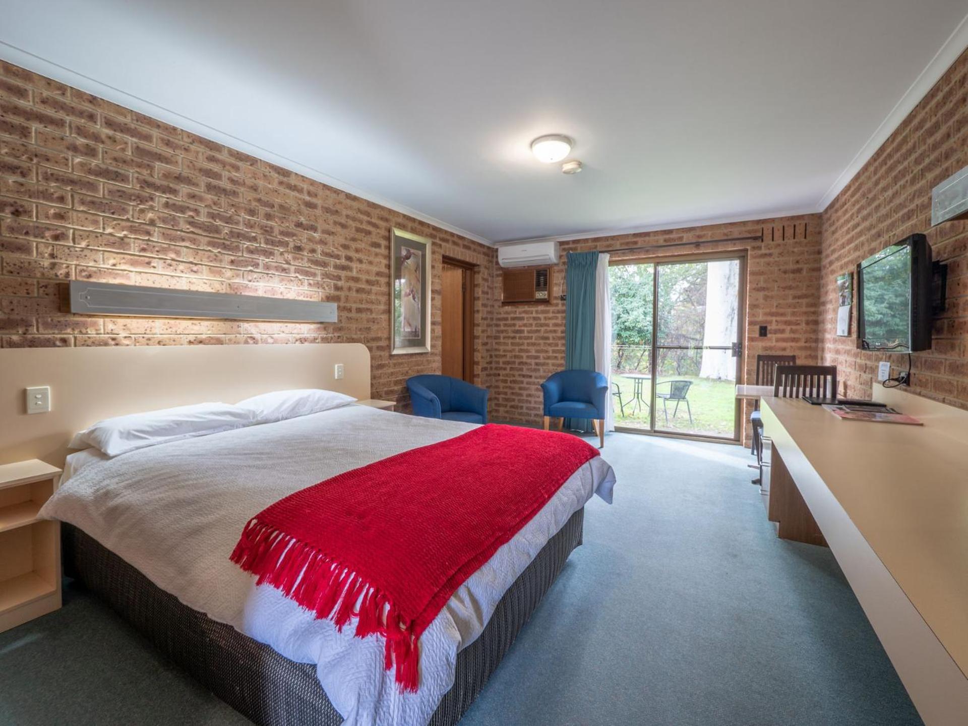 Quadruple Room with Garden View photo 1