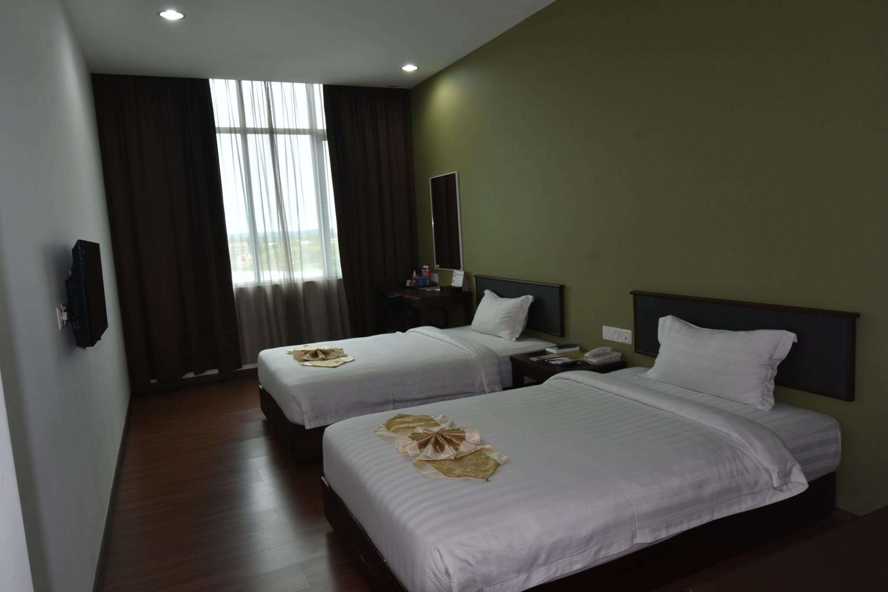 Deluxe Twin Room - Photo 2