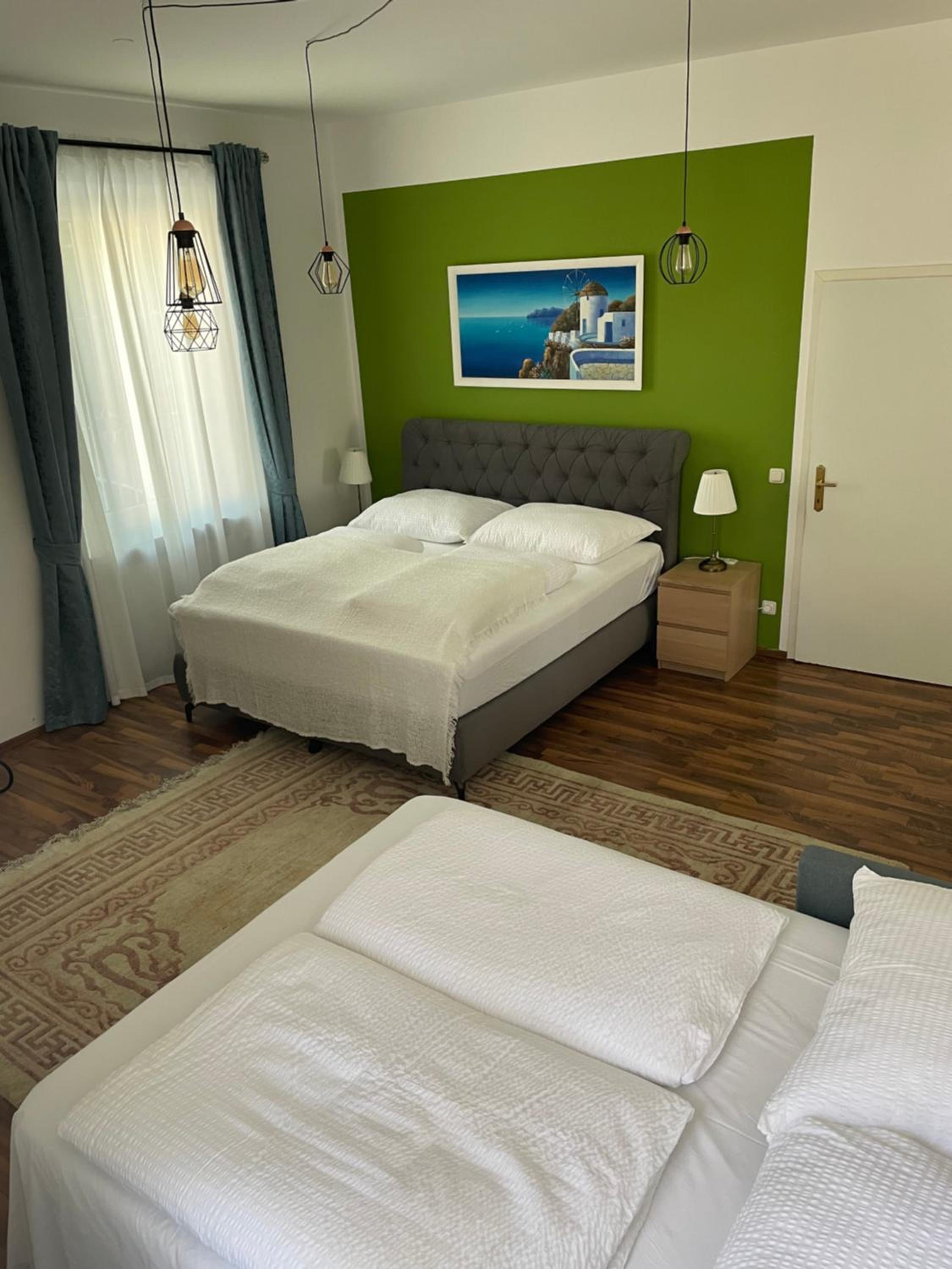 One-Bedroom Apartment - Photo 4