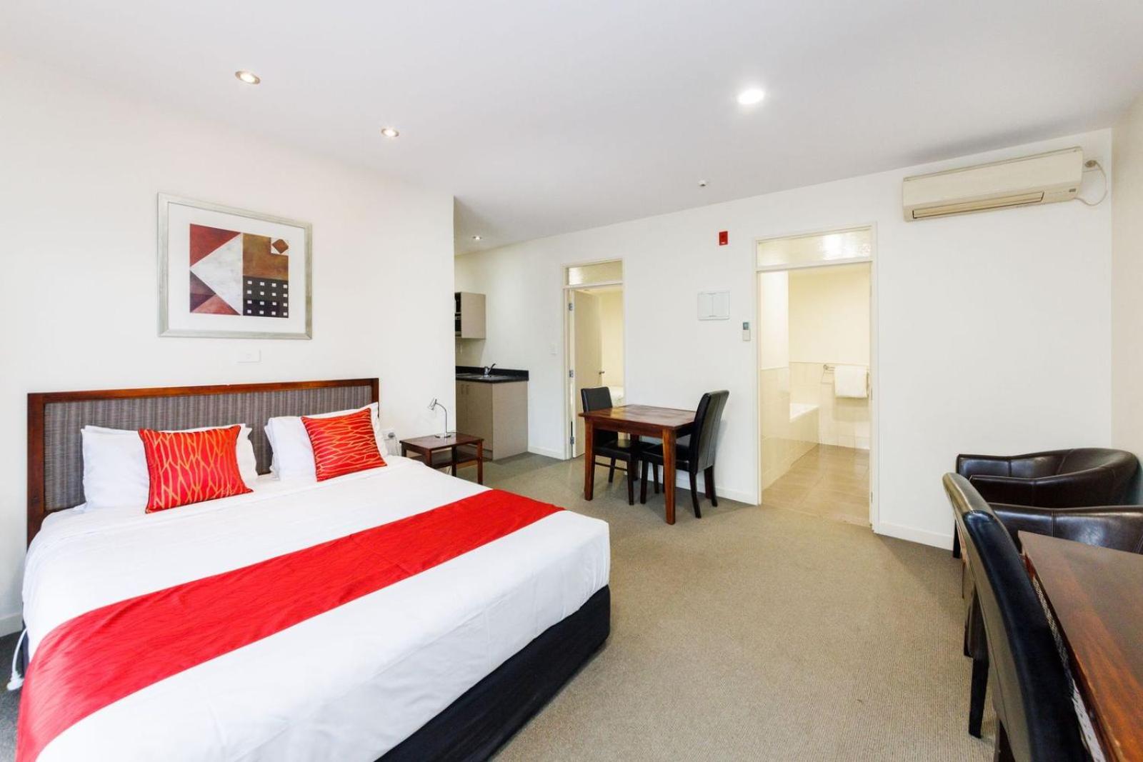 One-Bedroom Apartment with Spa Bath photo 3