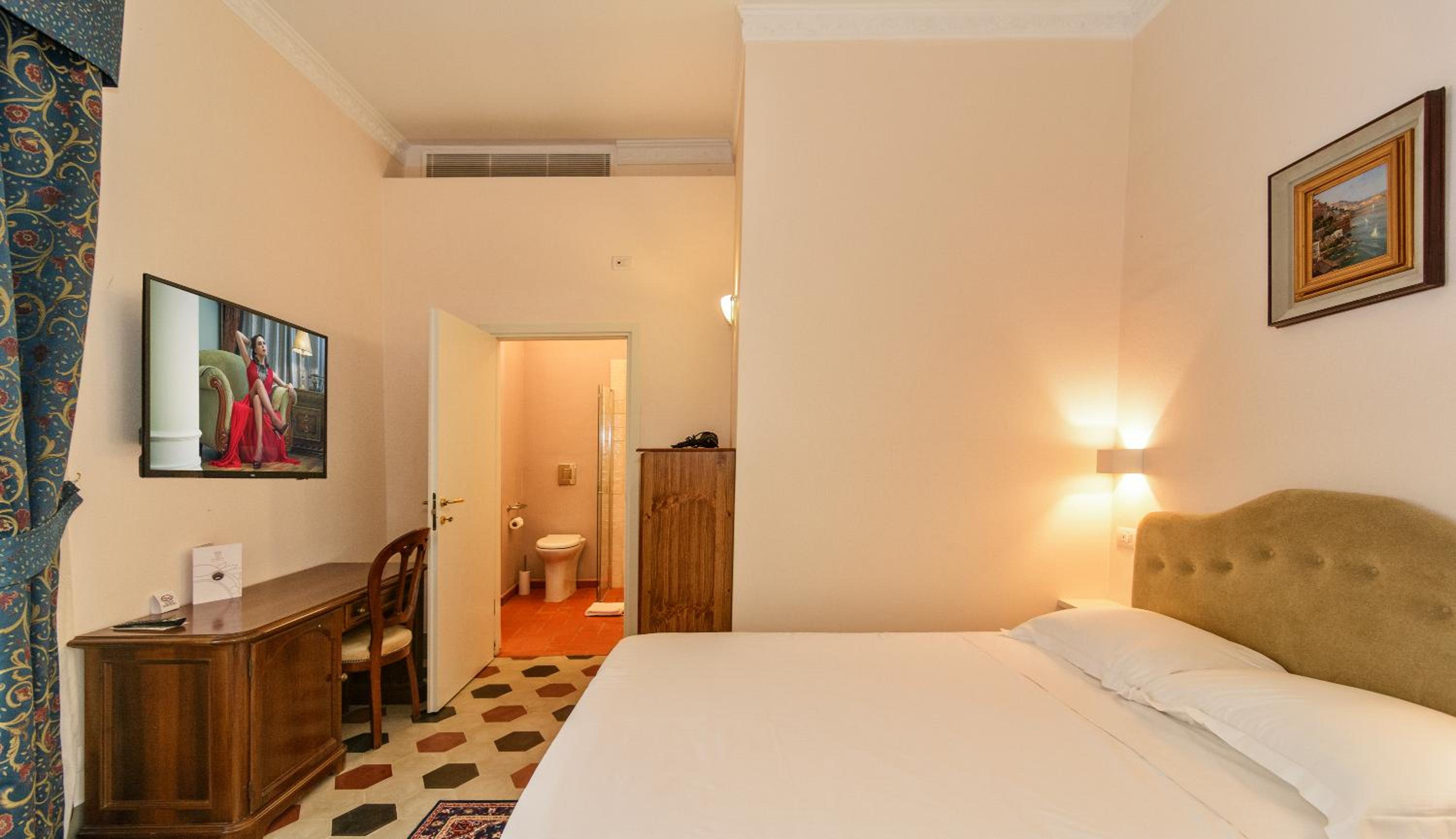 Double Room - Photo 1