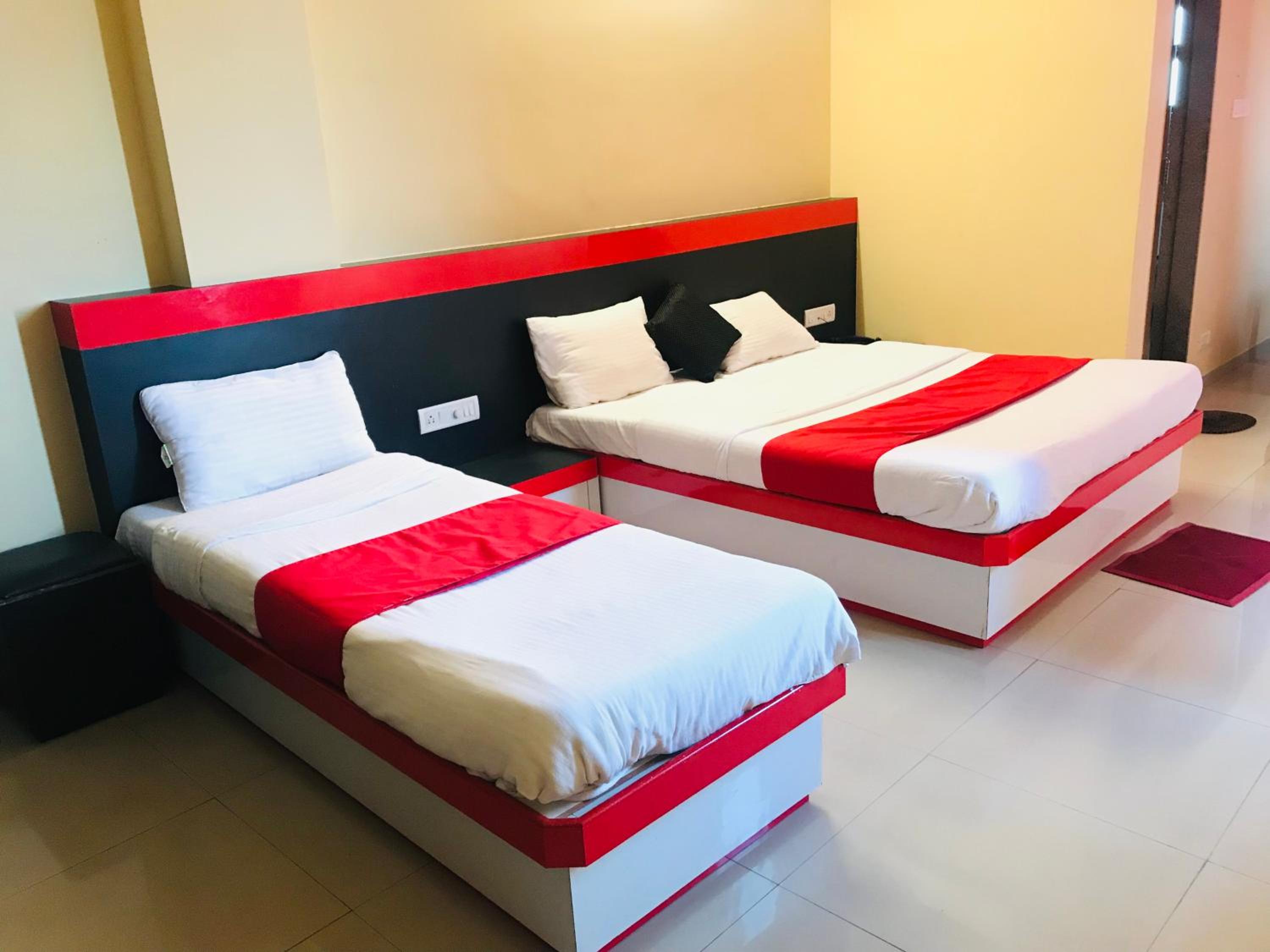 Deluxe Triple Room photo 2