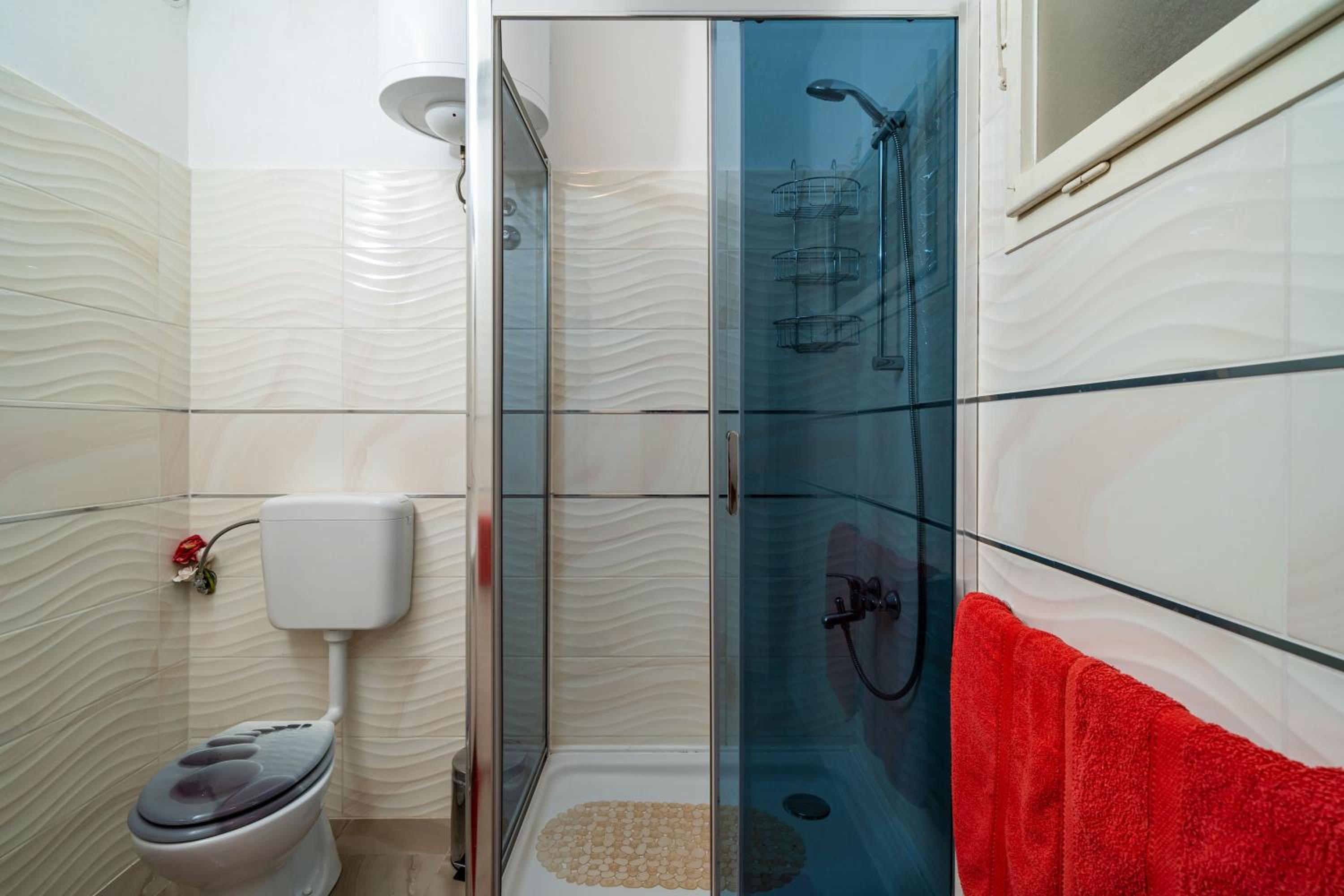 Studio Apartment with Balcony photo 2