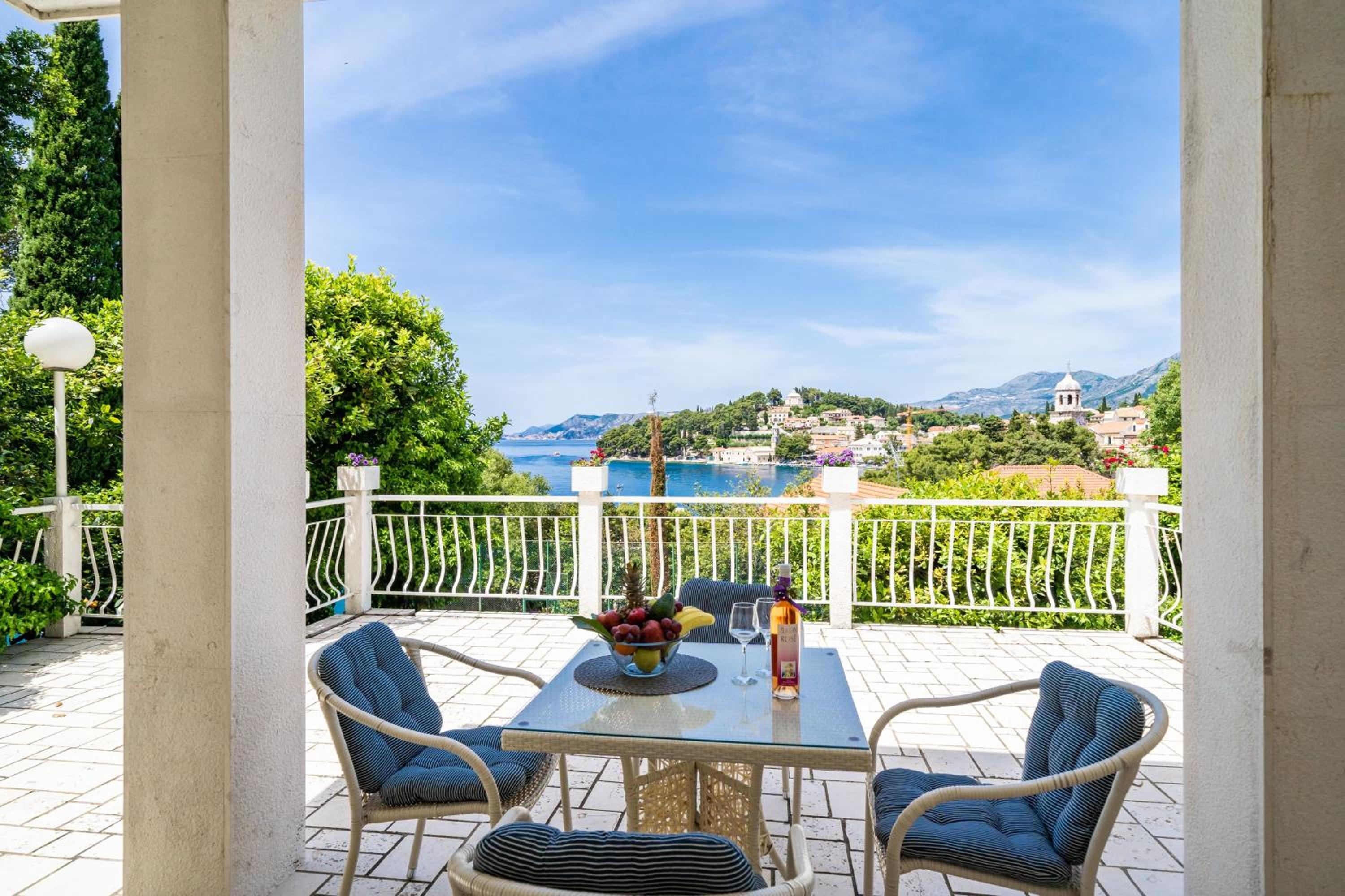 Two Bedroom Apartment with Terrace photo 2
