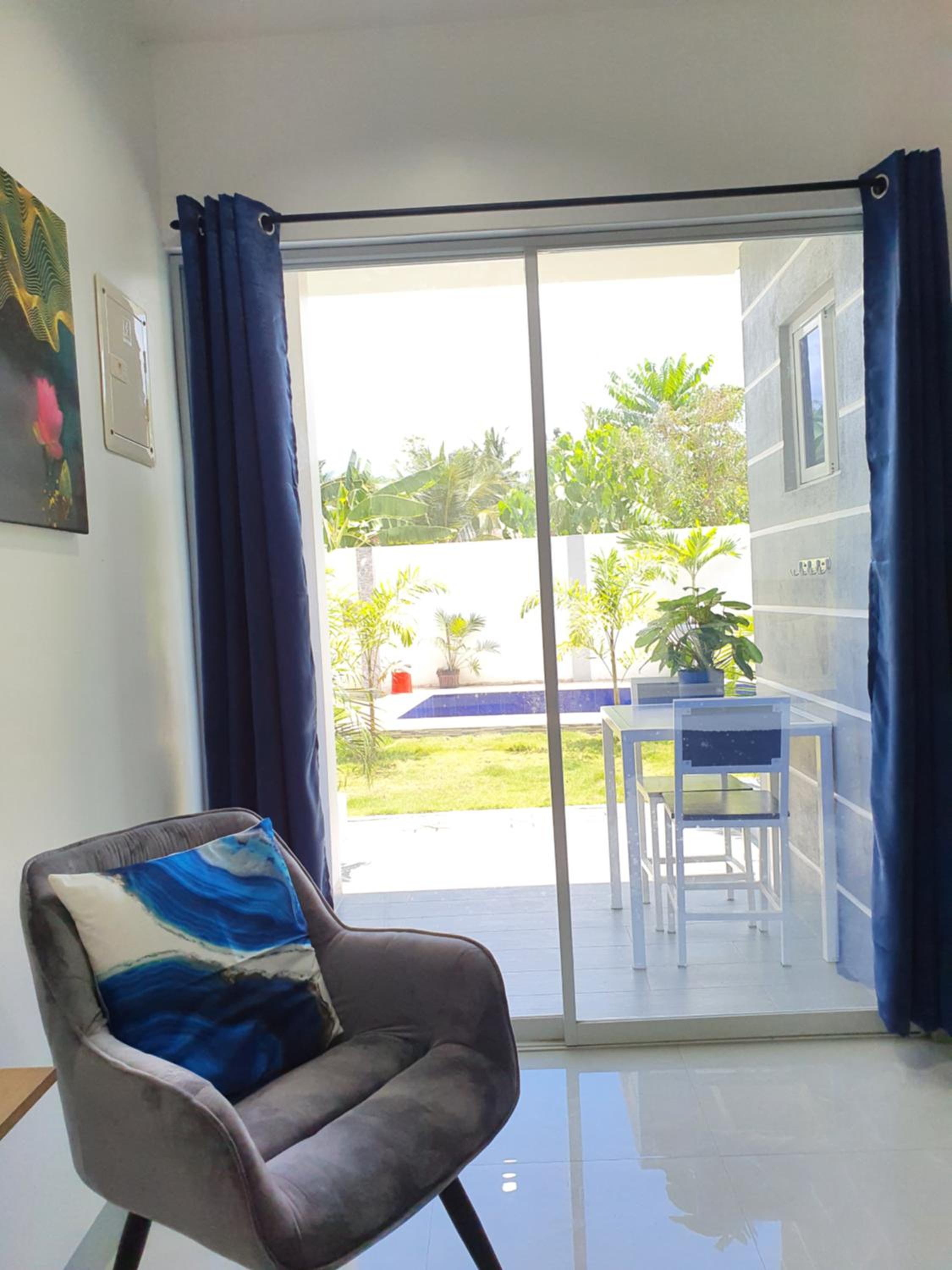 Deluxe Family Room - Photo 13