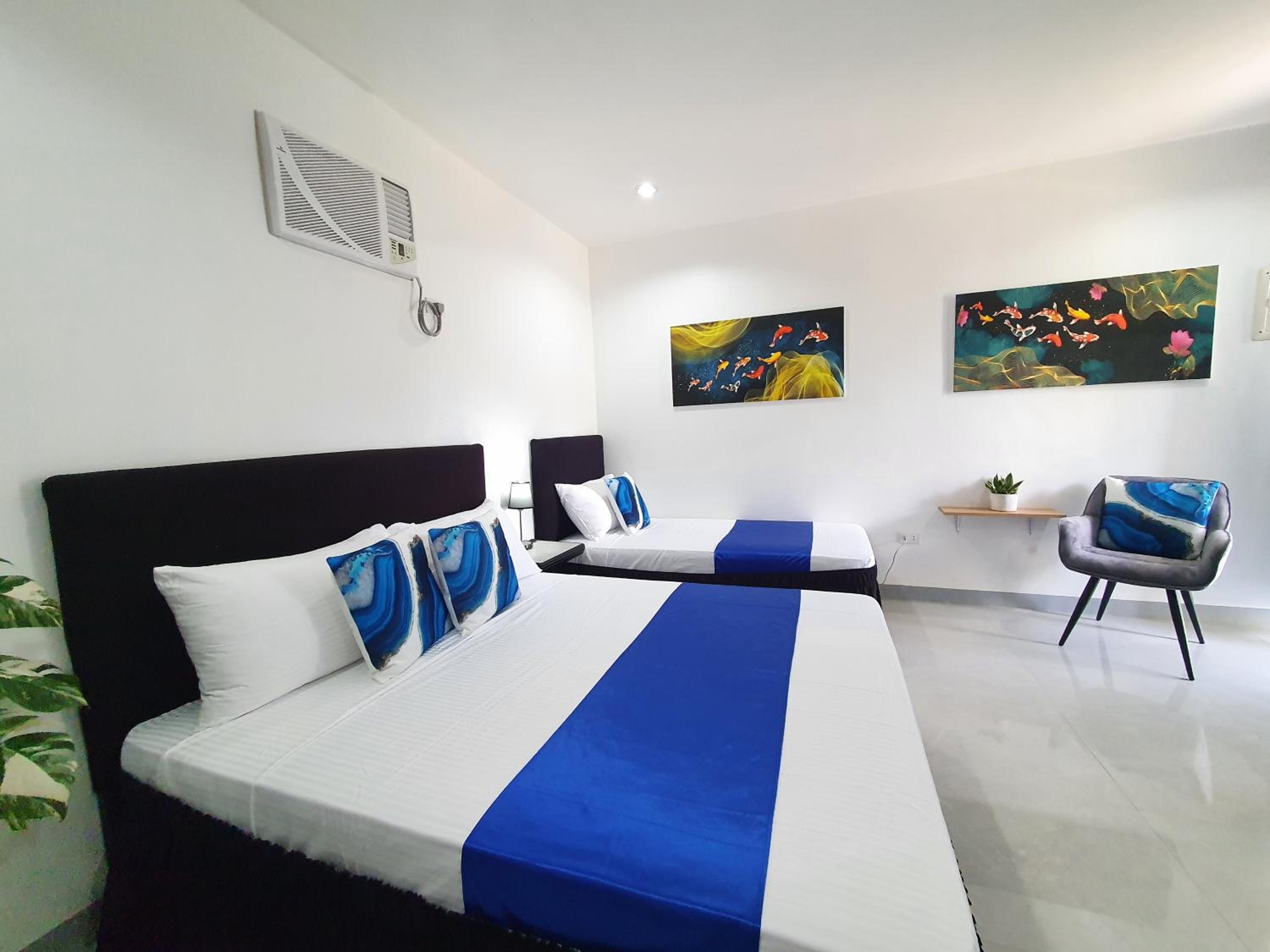 Deluxe Family Room - Photo 23