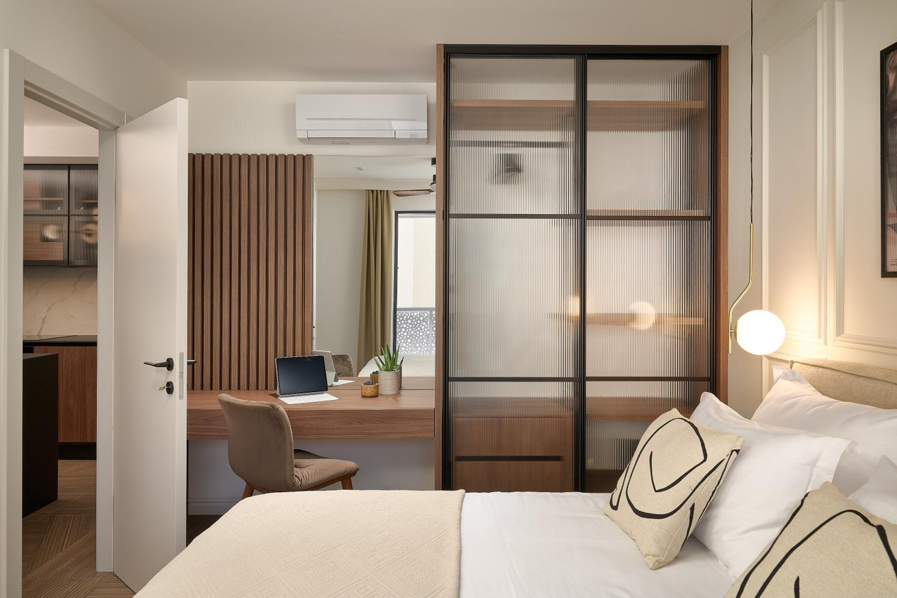 Superior King Suite