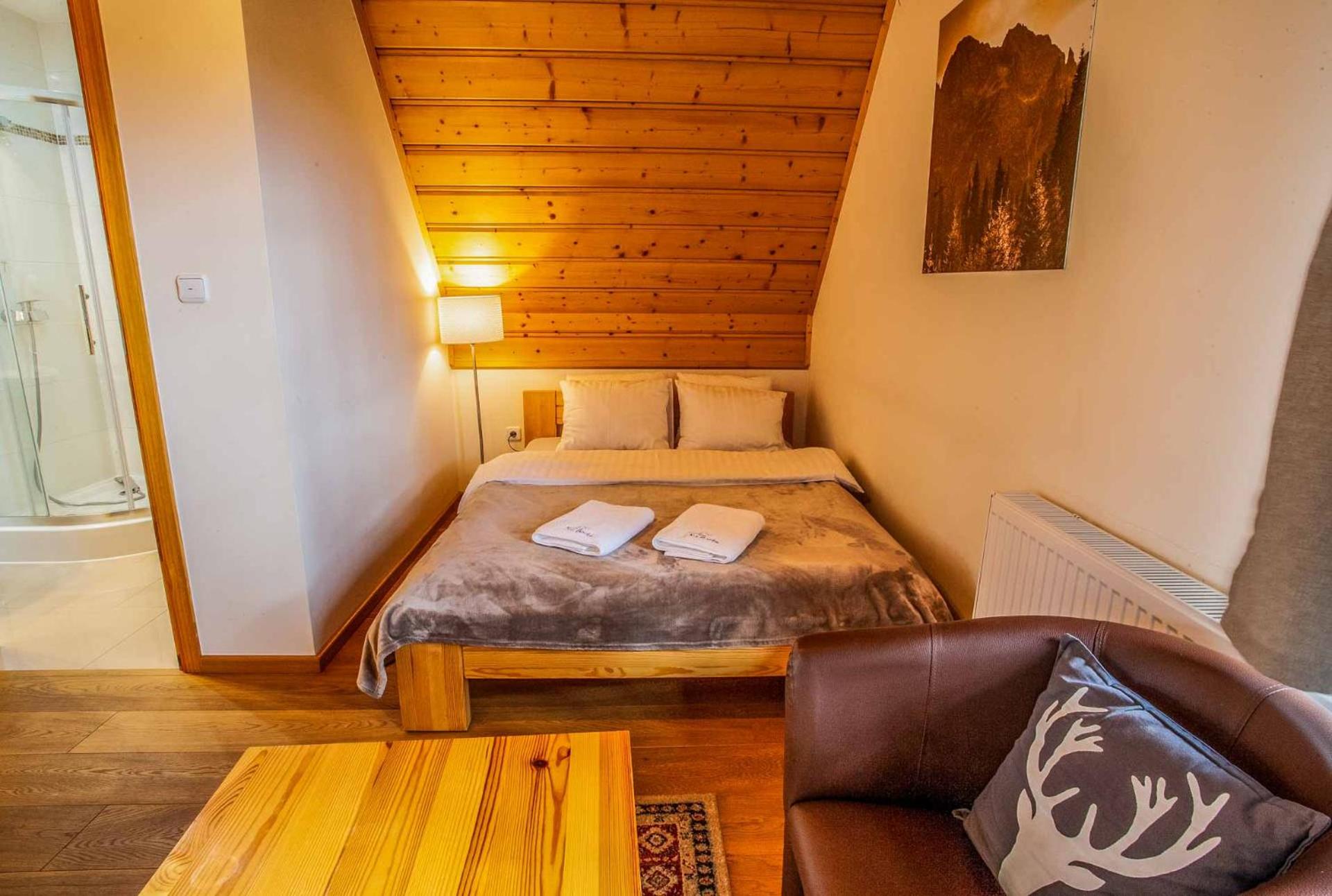 Double Room with Private Bathroom