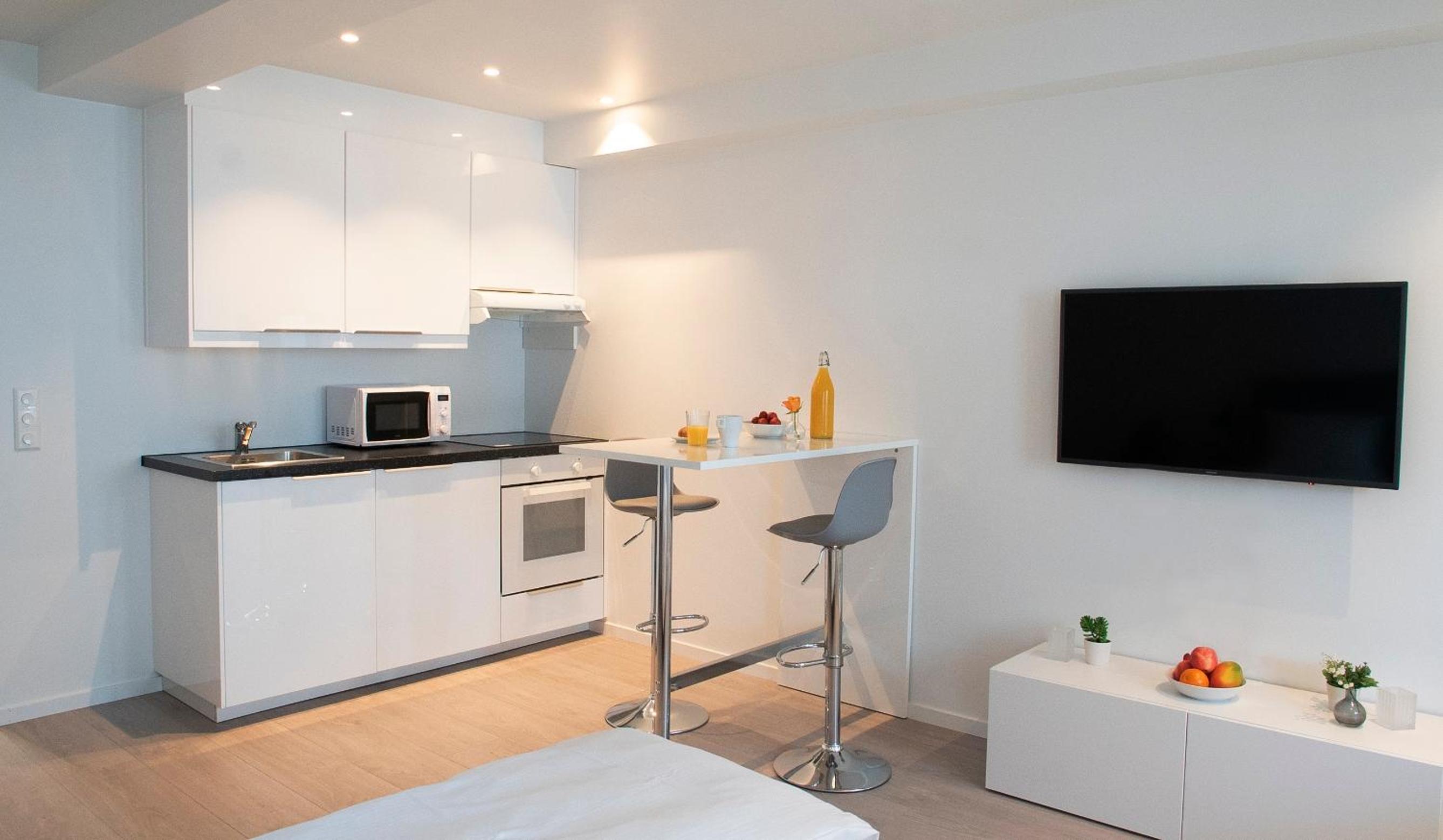 Studio Apartment