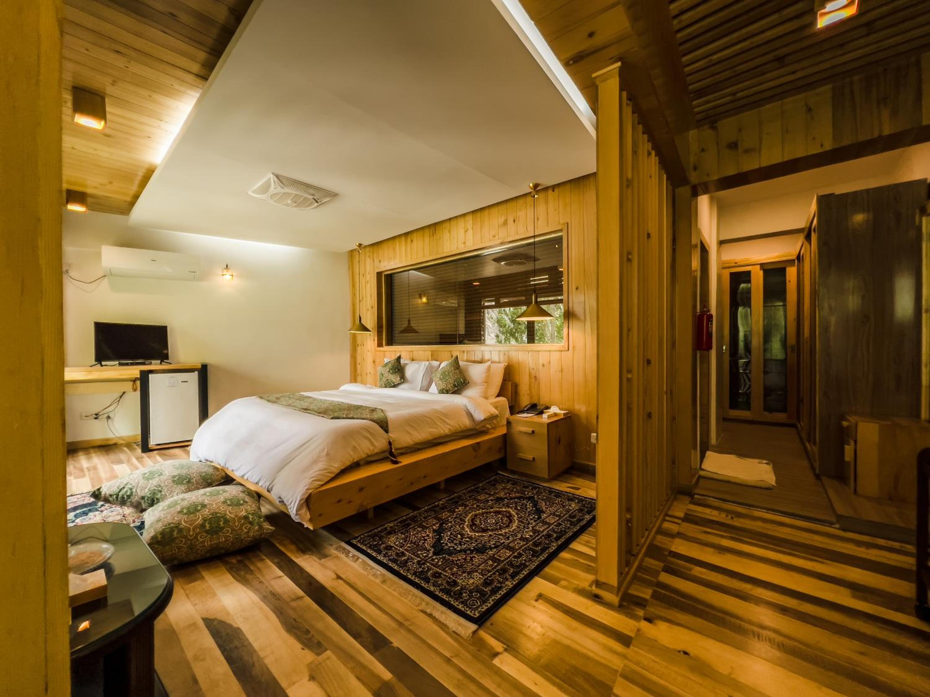Junior Suite with Balcony photo 3