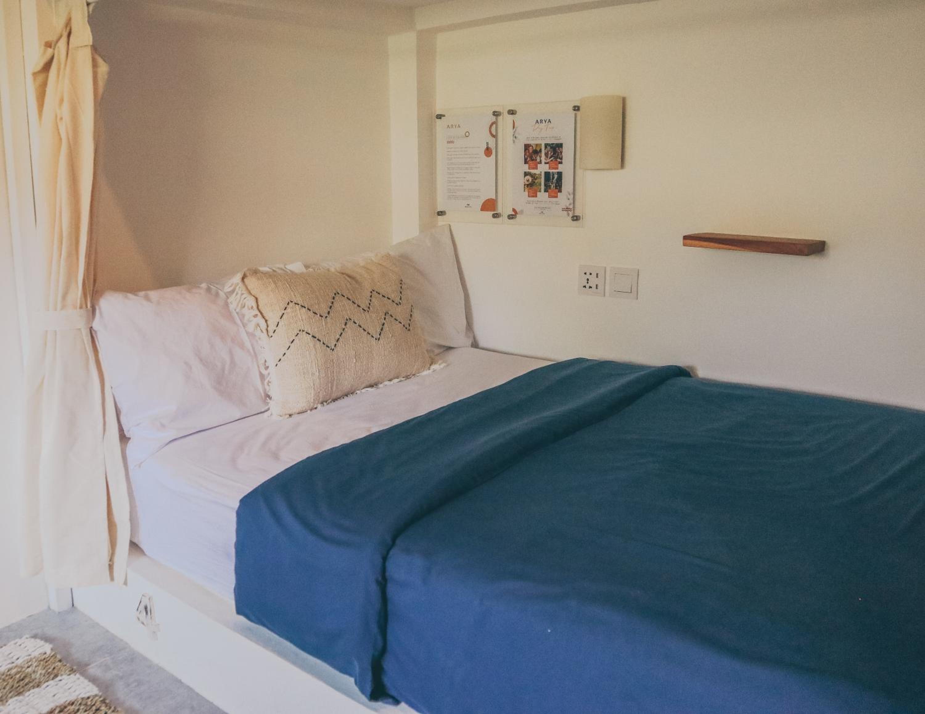Bed in 4-Bed Female Dormitory Room photo 2