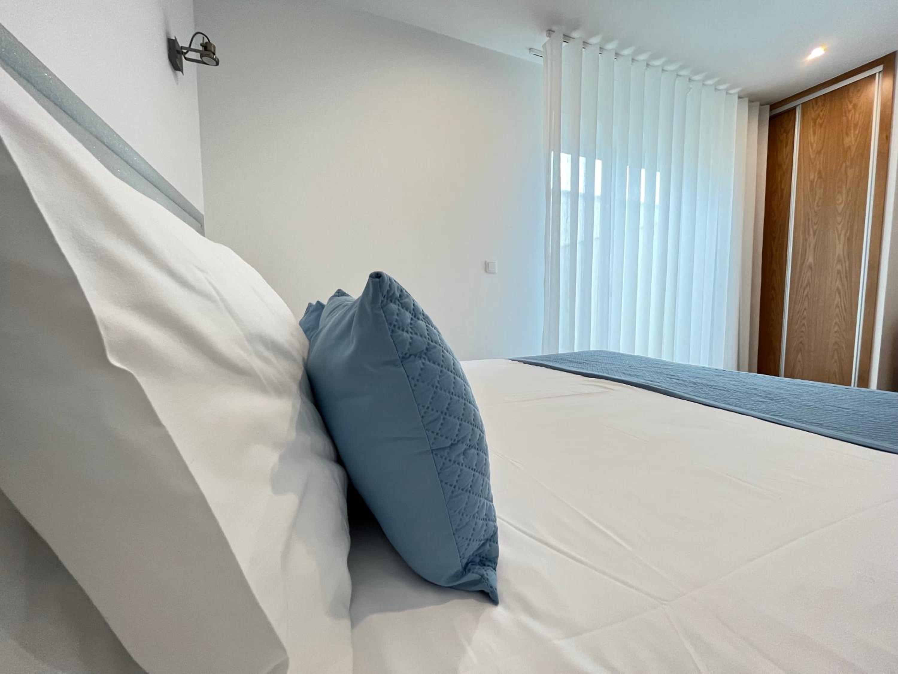 Double Room with Spa Bath - Photo 3