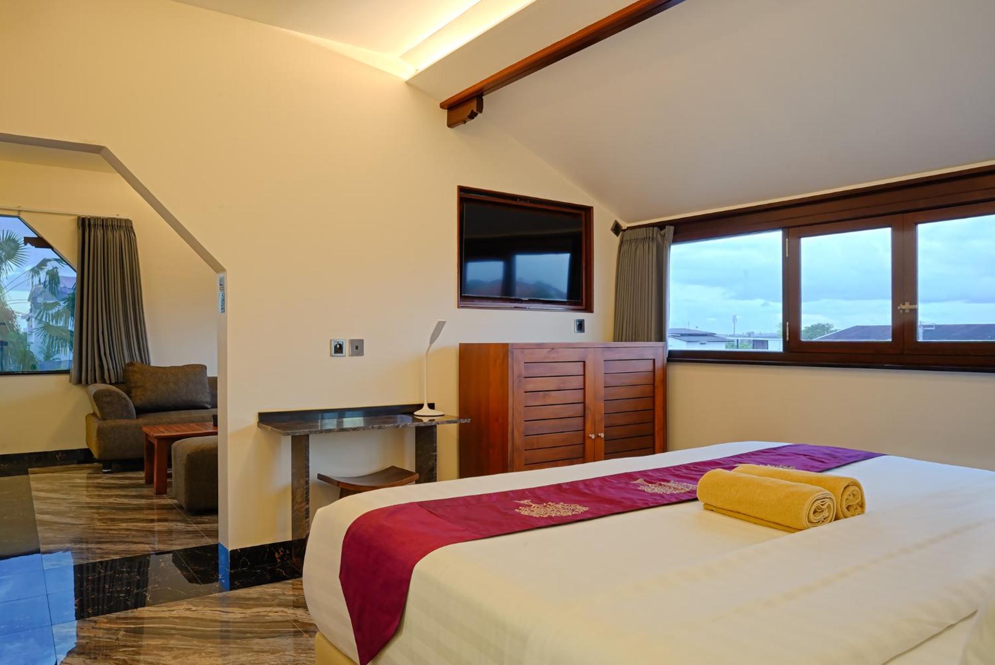 Deluxe Suite - Photo 5