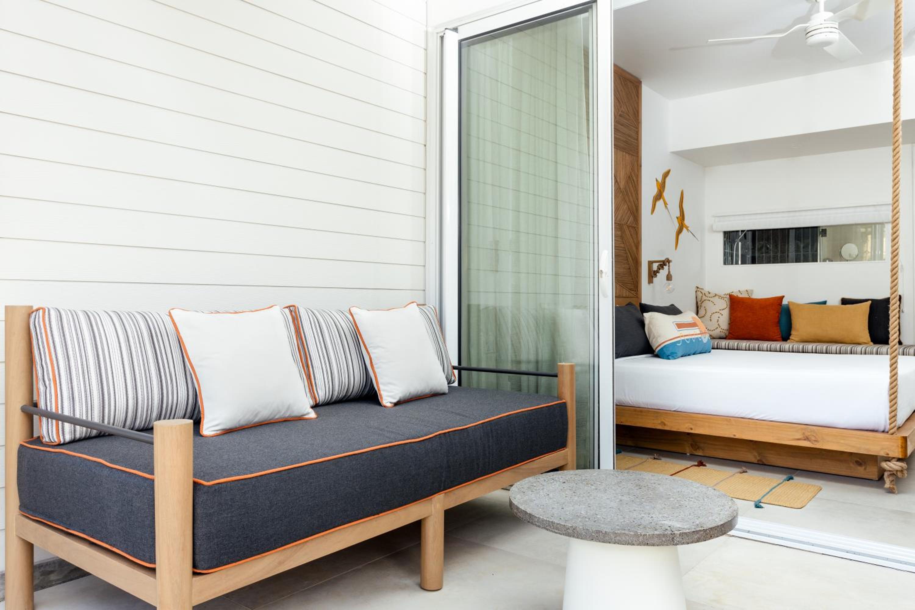 Double or Twin Room with Partial Sea View - Photo 2