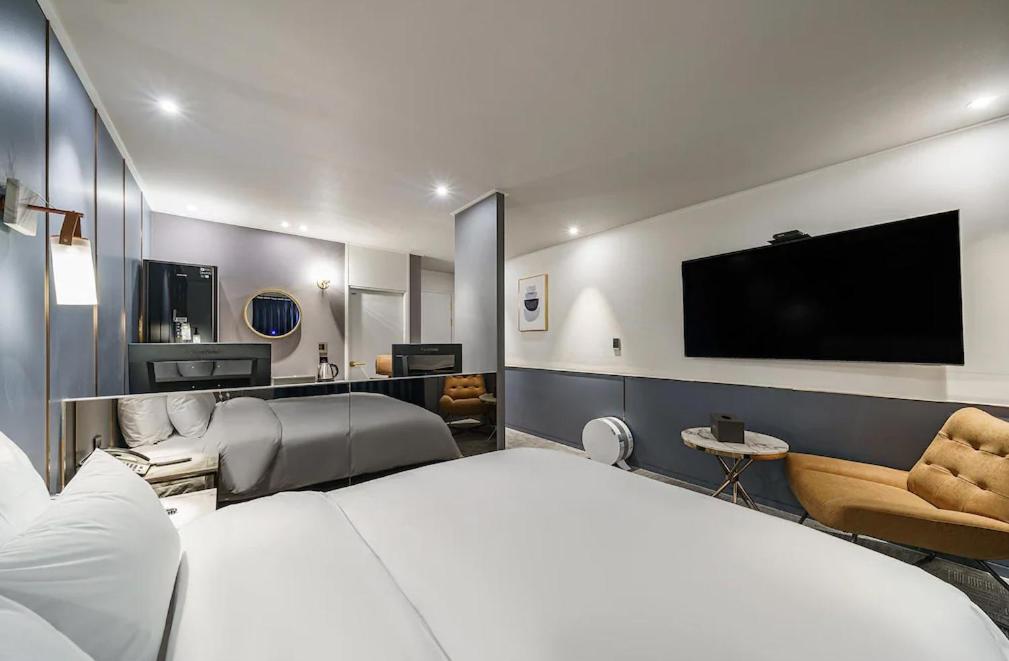 Deluxe Double Room - Photo 3