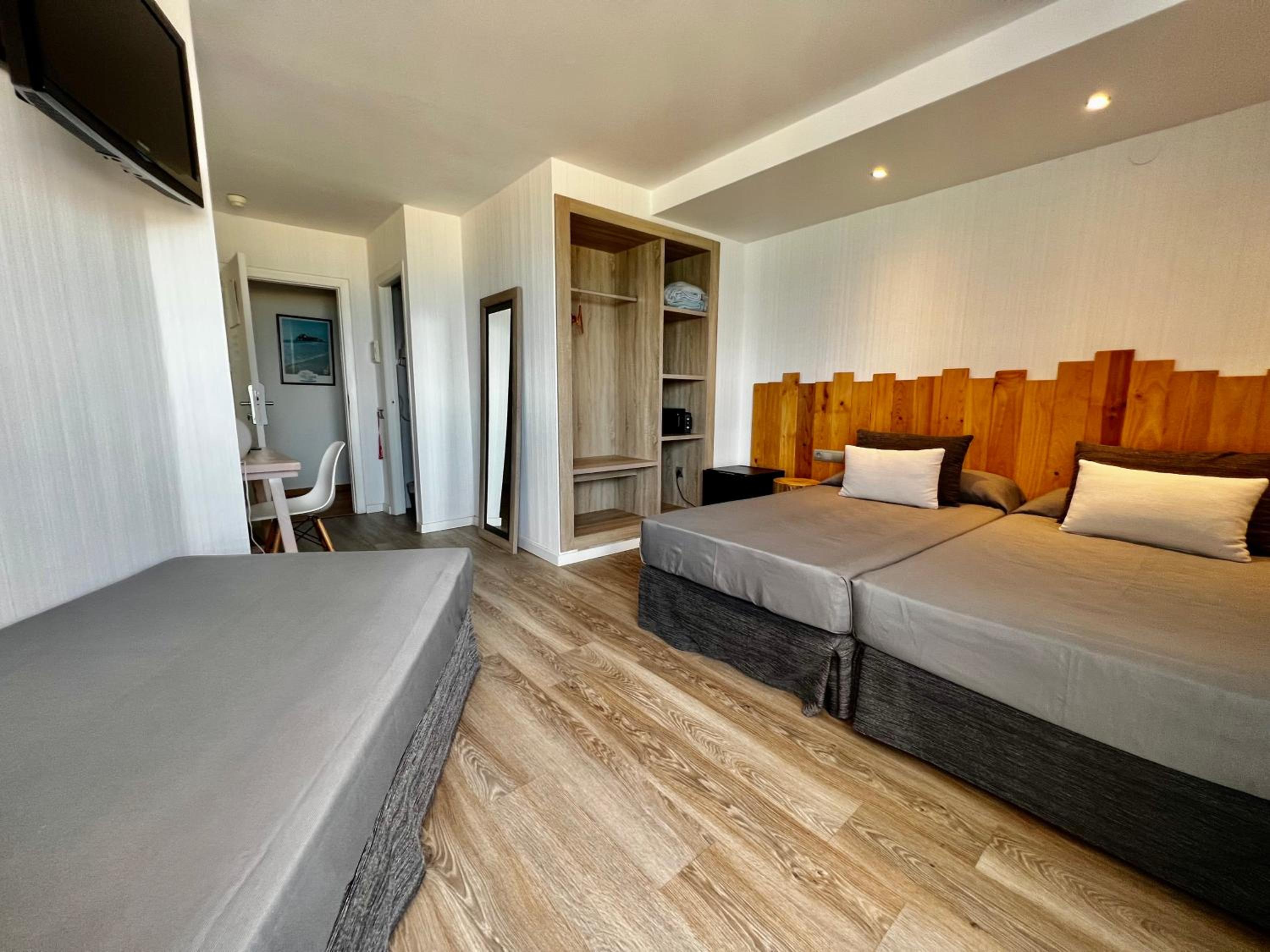 Triple Room - Photo 6