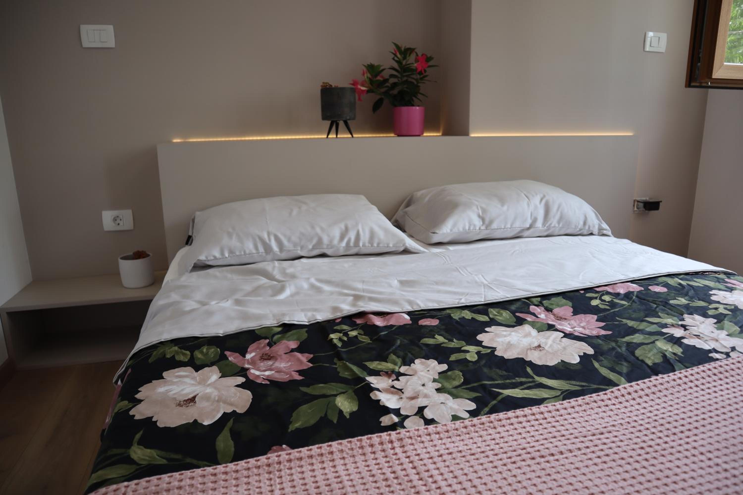 Deluxe Double Room - Photo 1