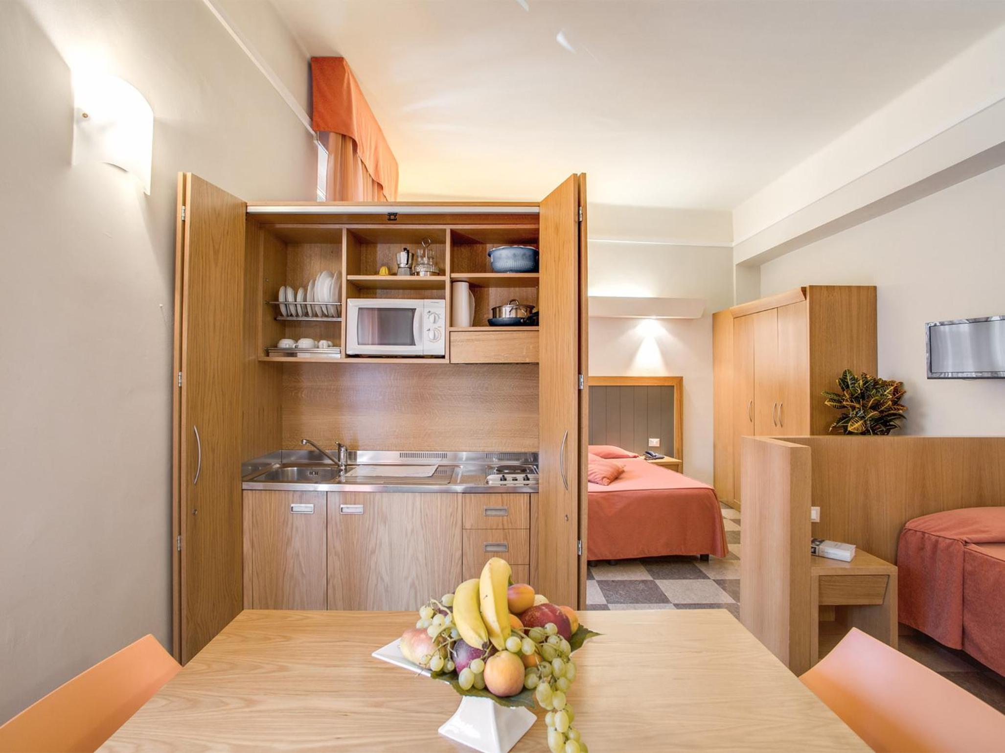 Studio (4 Adults)