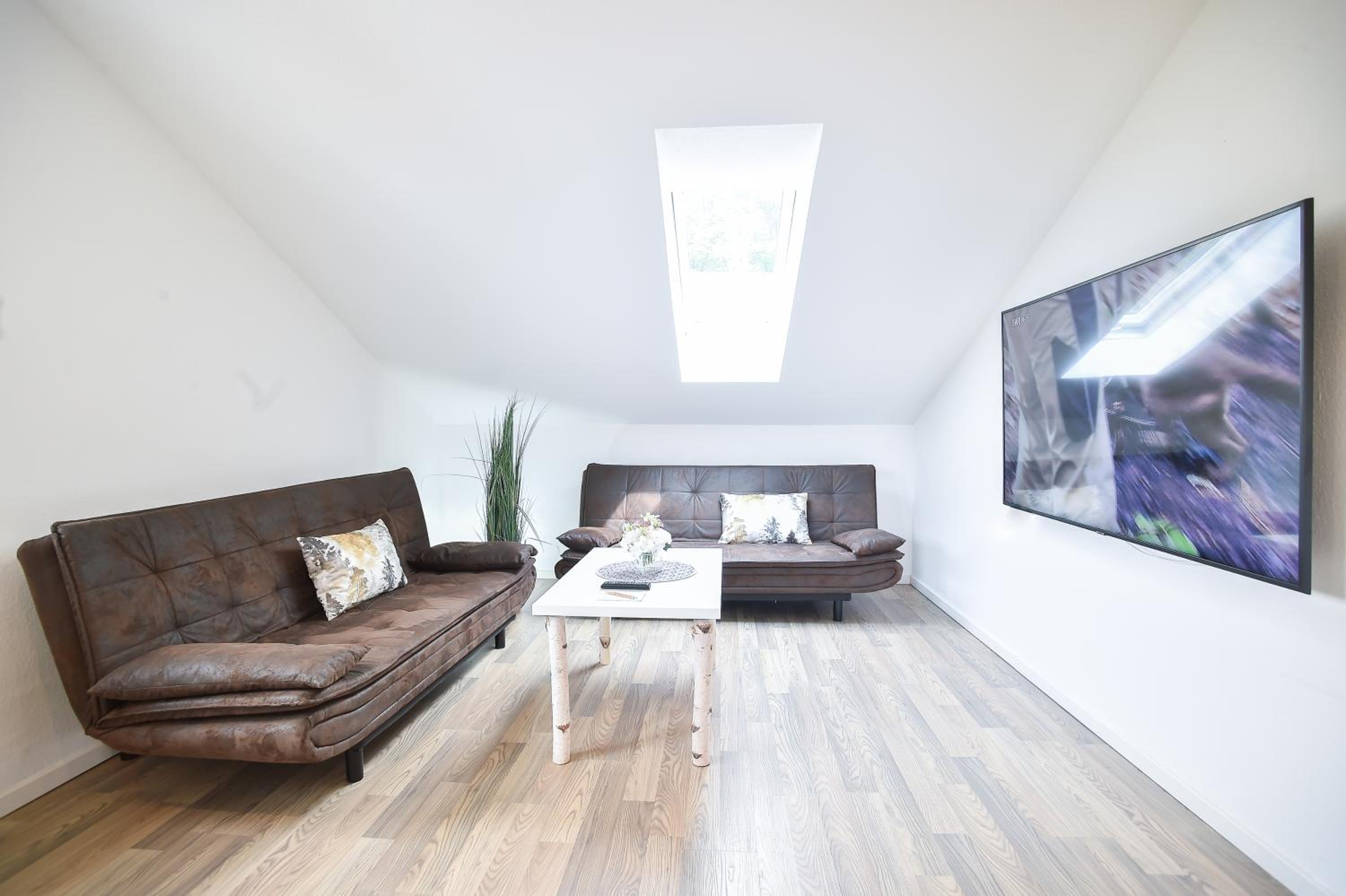 Deluxe Family Room with View - Photo 9