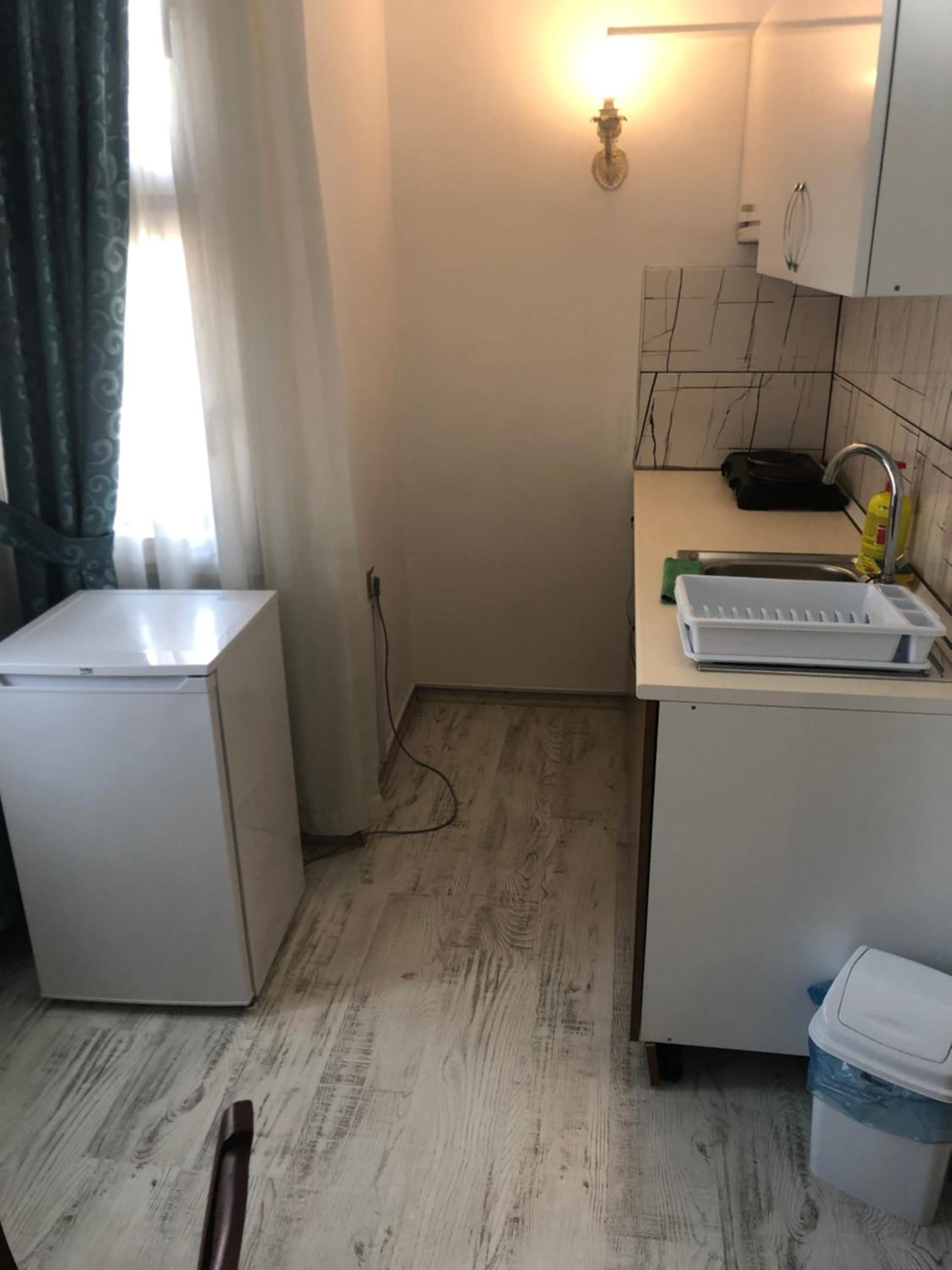 Deluxe Studio