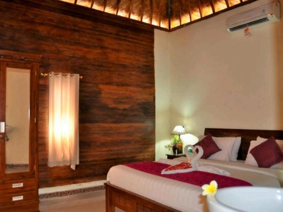 Deluxe Double Room with Balcony - Photo 4