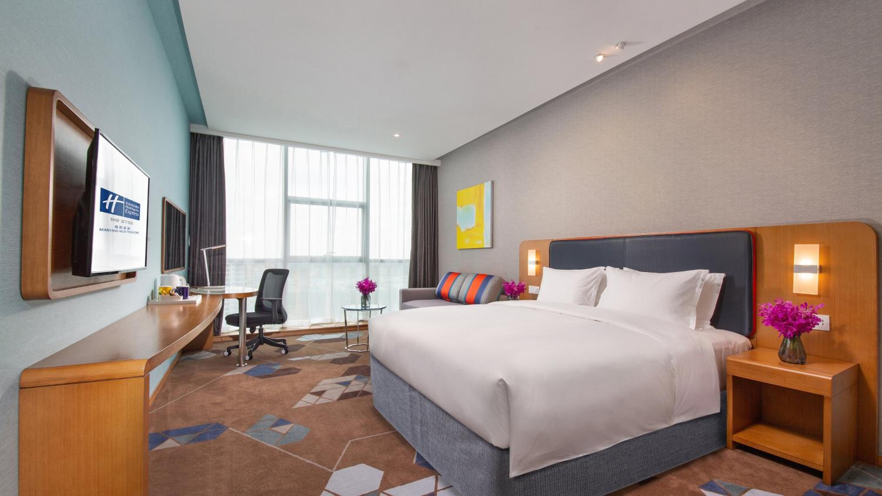 Standard King Room - High Floor