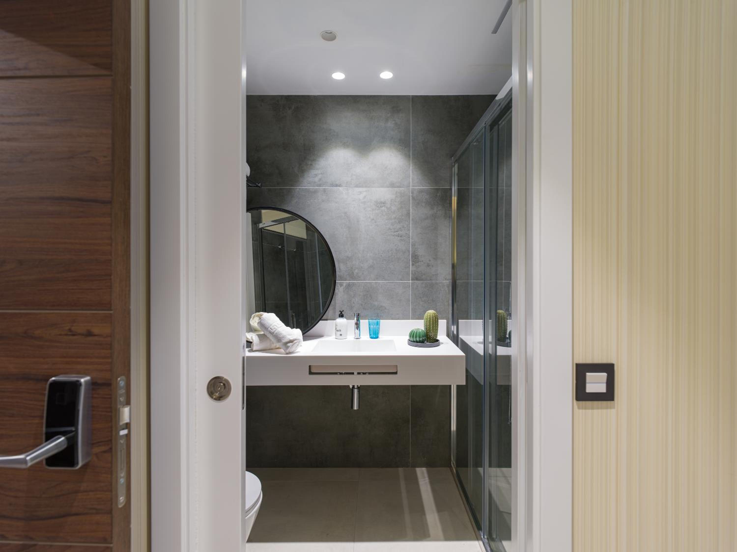 Standard Double Room - Photo 5