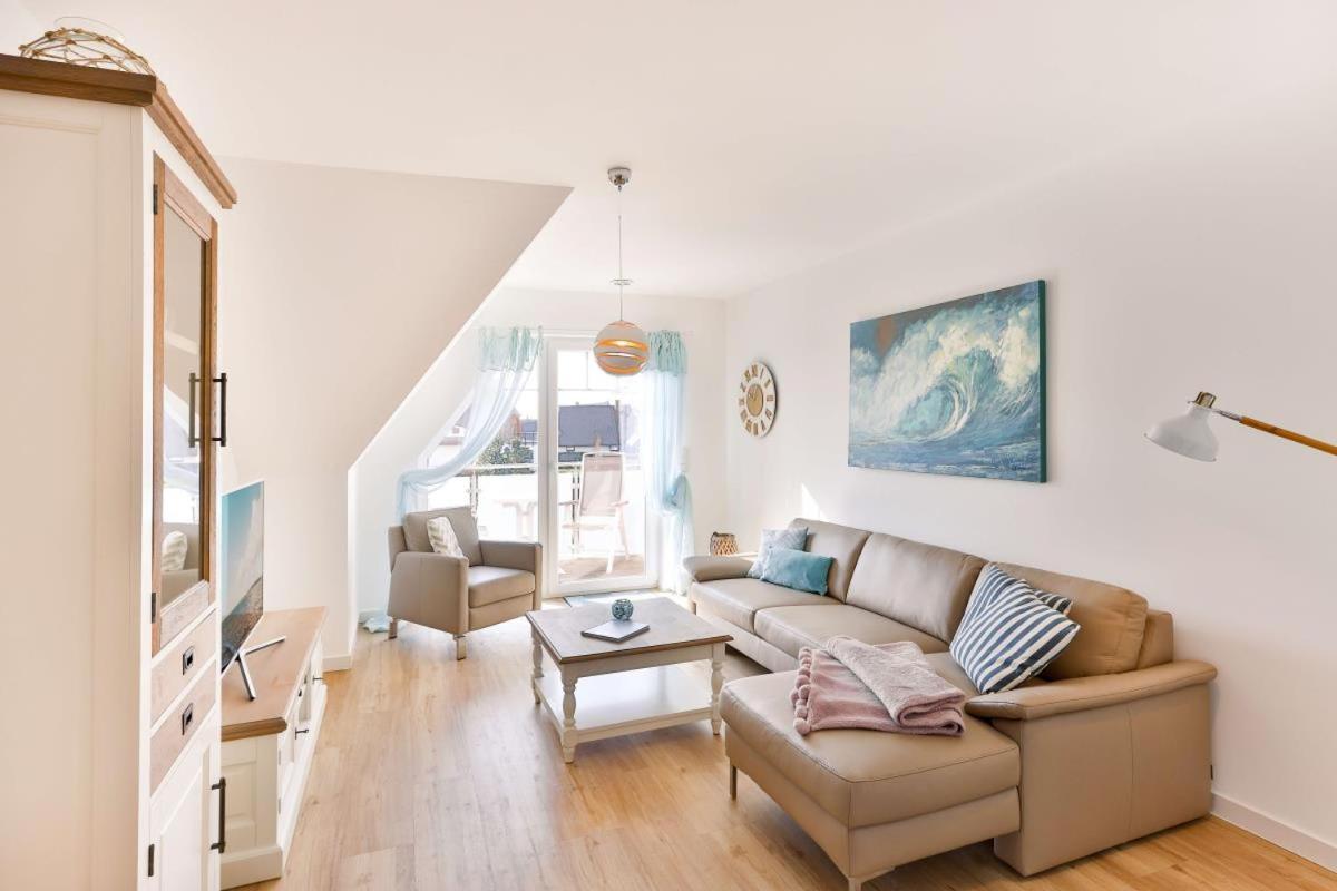 Apartment with Balcony photo 1