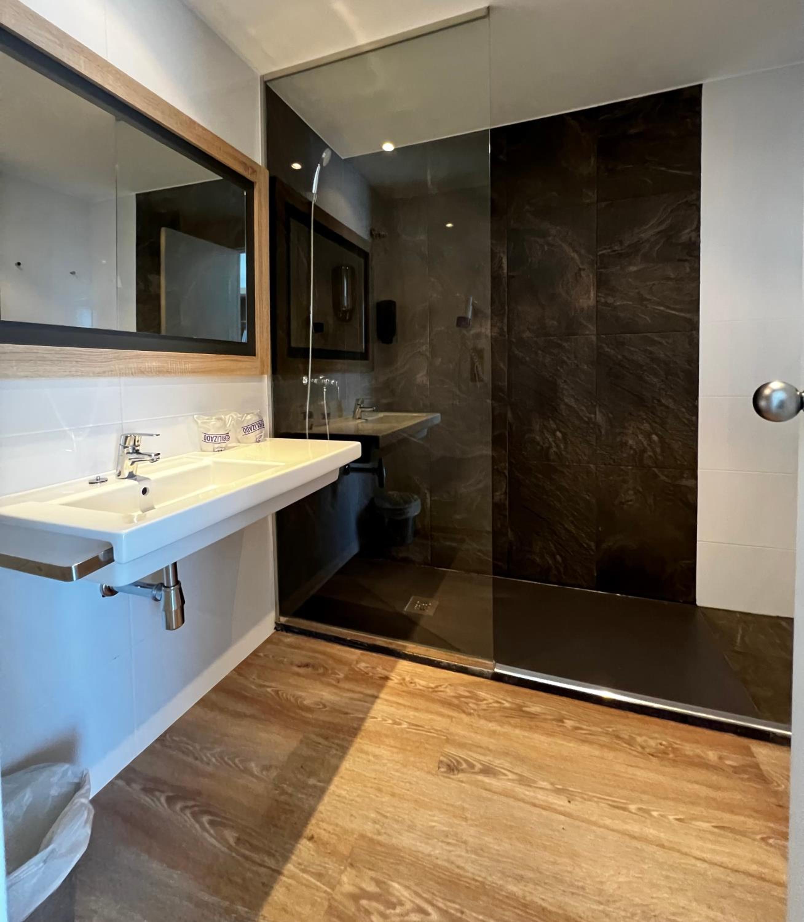 Triple Room - Photo 2