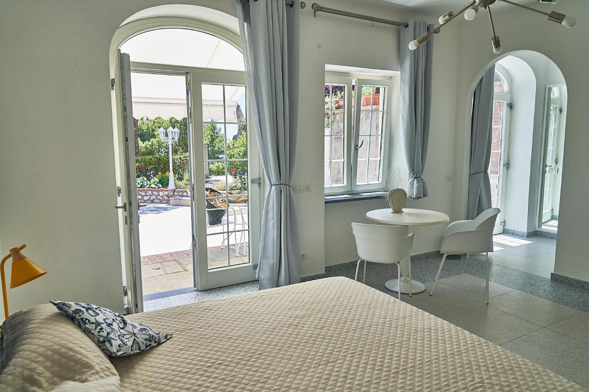 King Room with Sea View photo 1