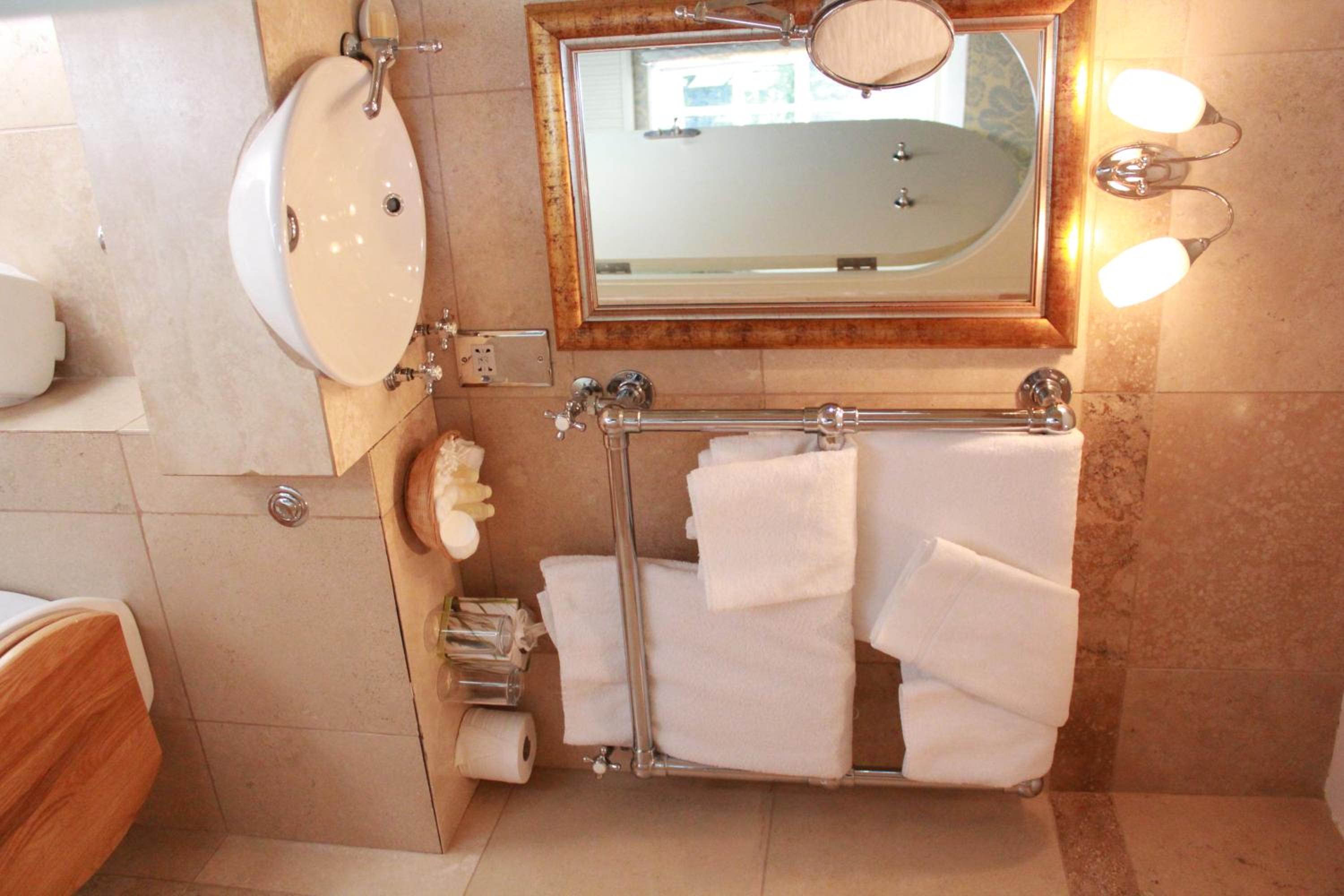 Small Double Room with Shower photo 2
