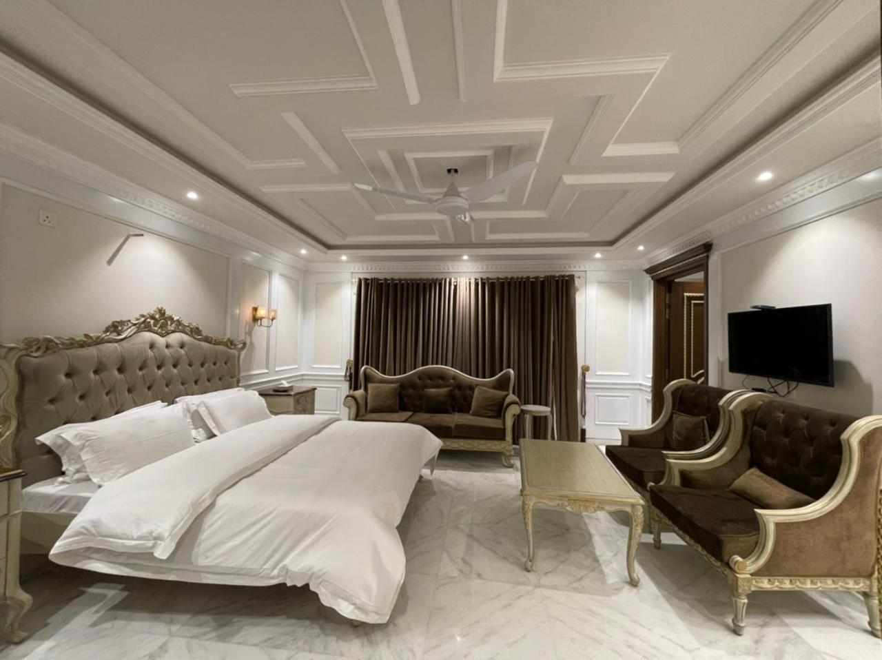 Executive Suite photo 1