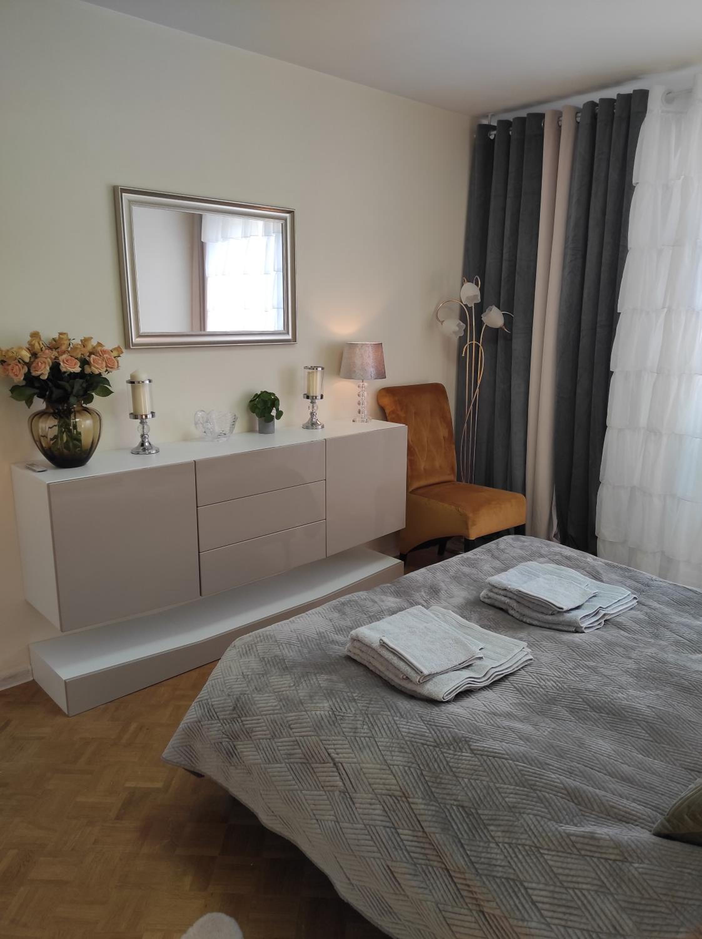 Two-Bedroom Apartment - Photo 32