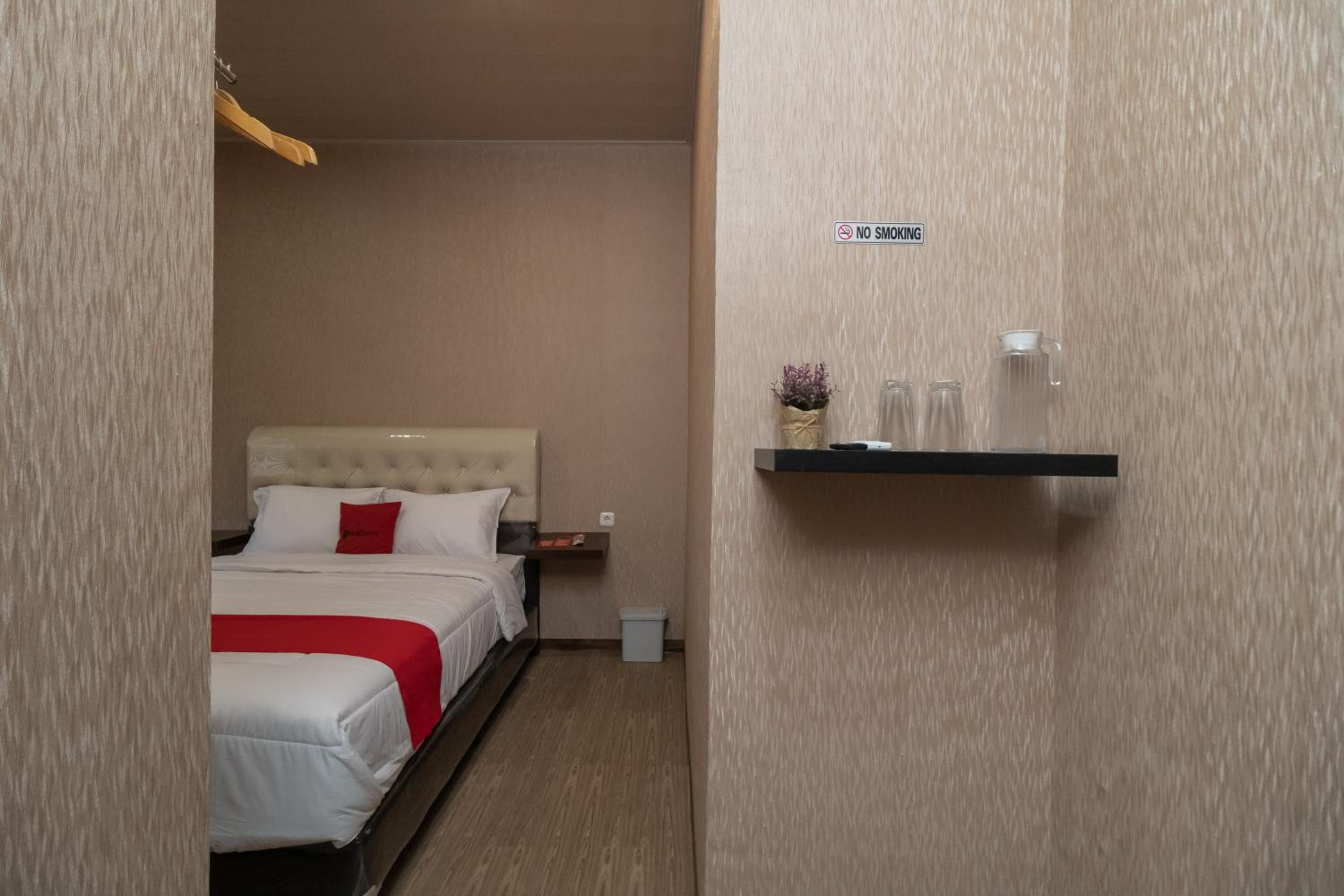Standard Double Room - Photo 5