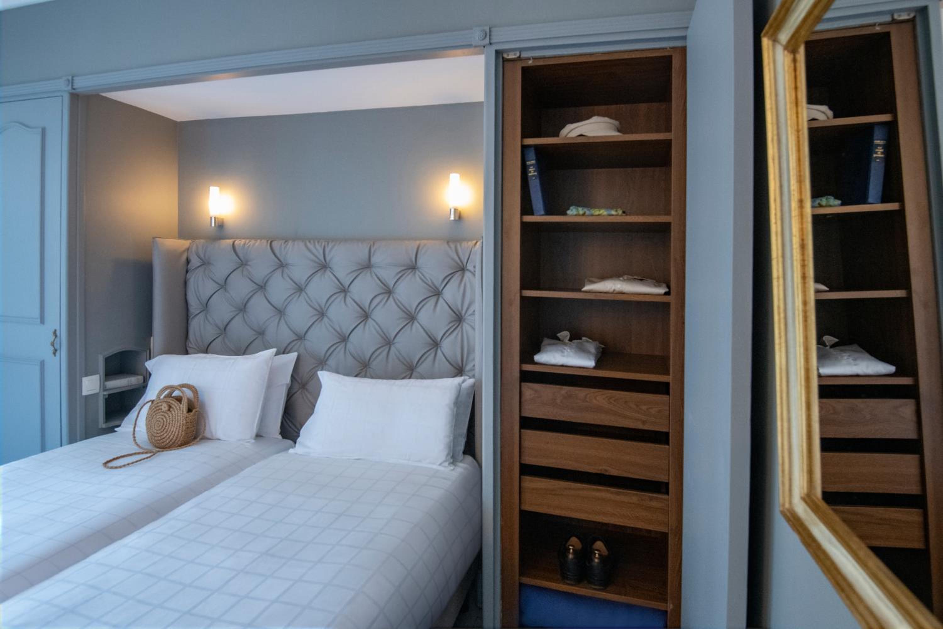 Double Room with Balcony - Photo 29