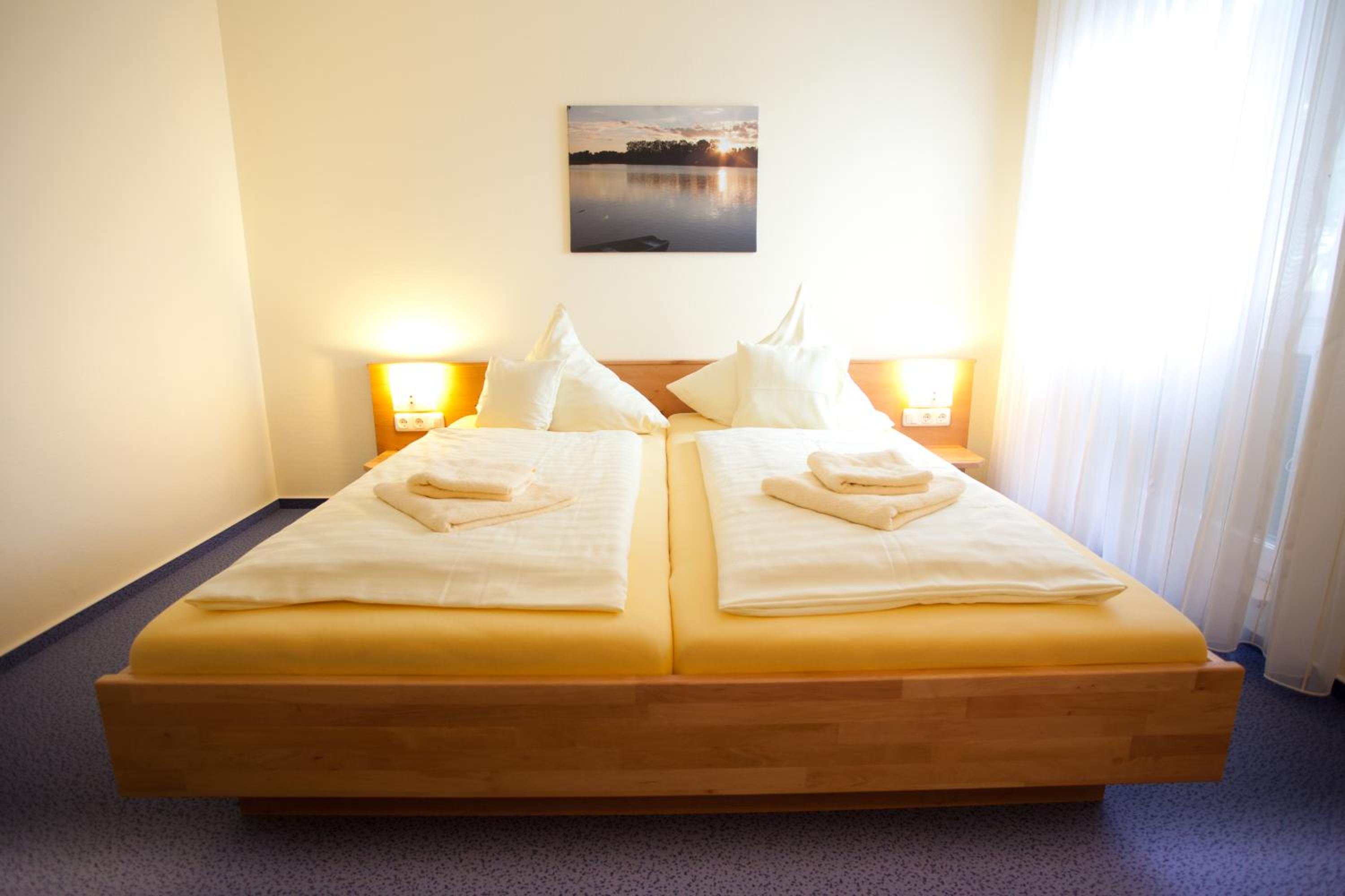 Double Room - Photo 3