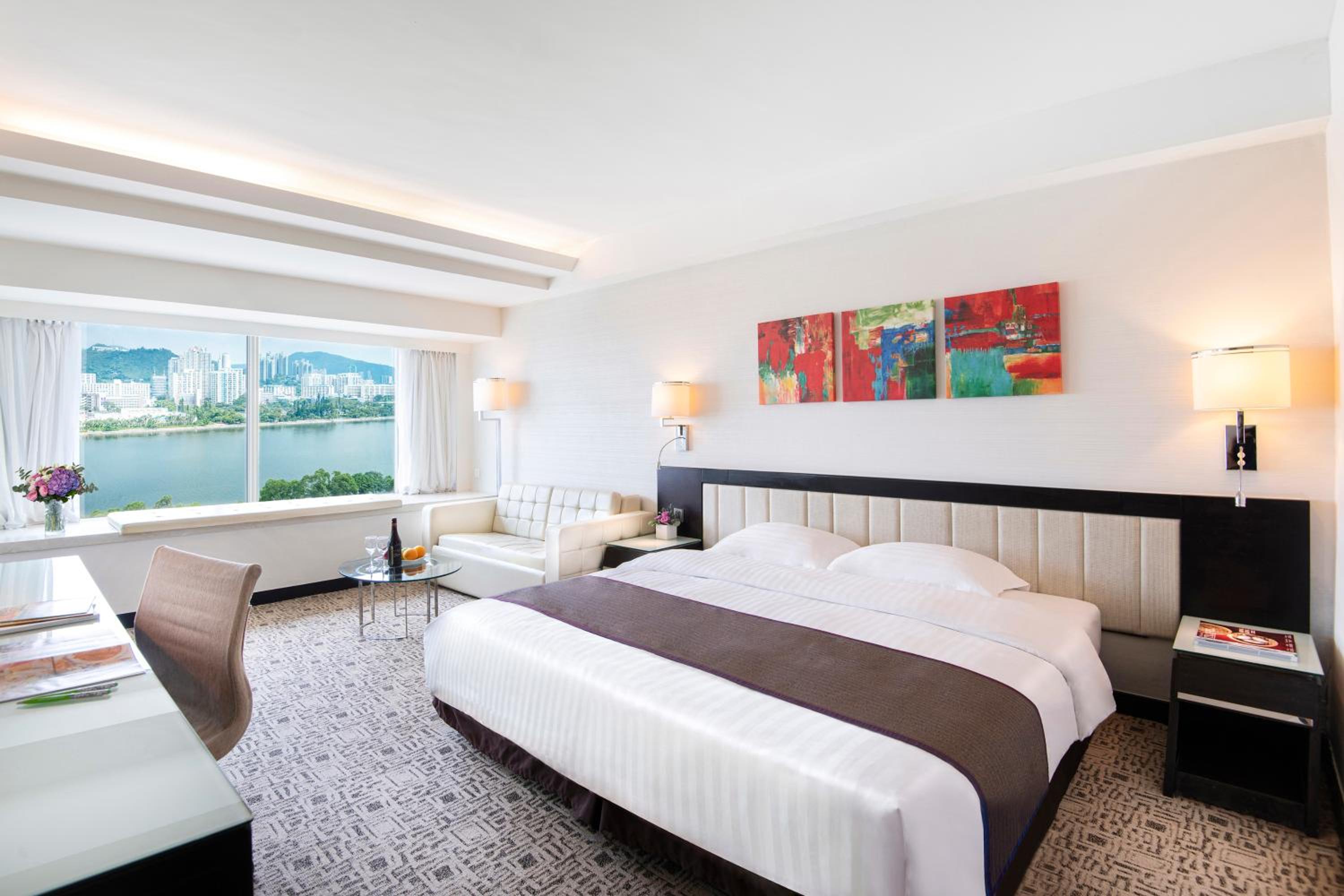Prime Deluxe King Room