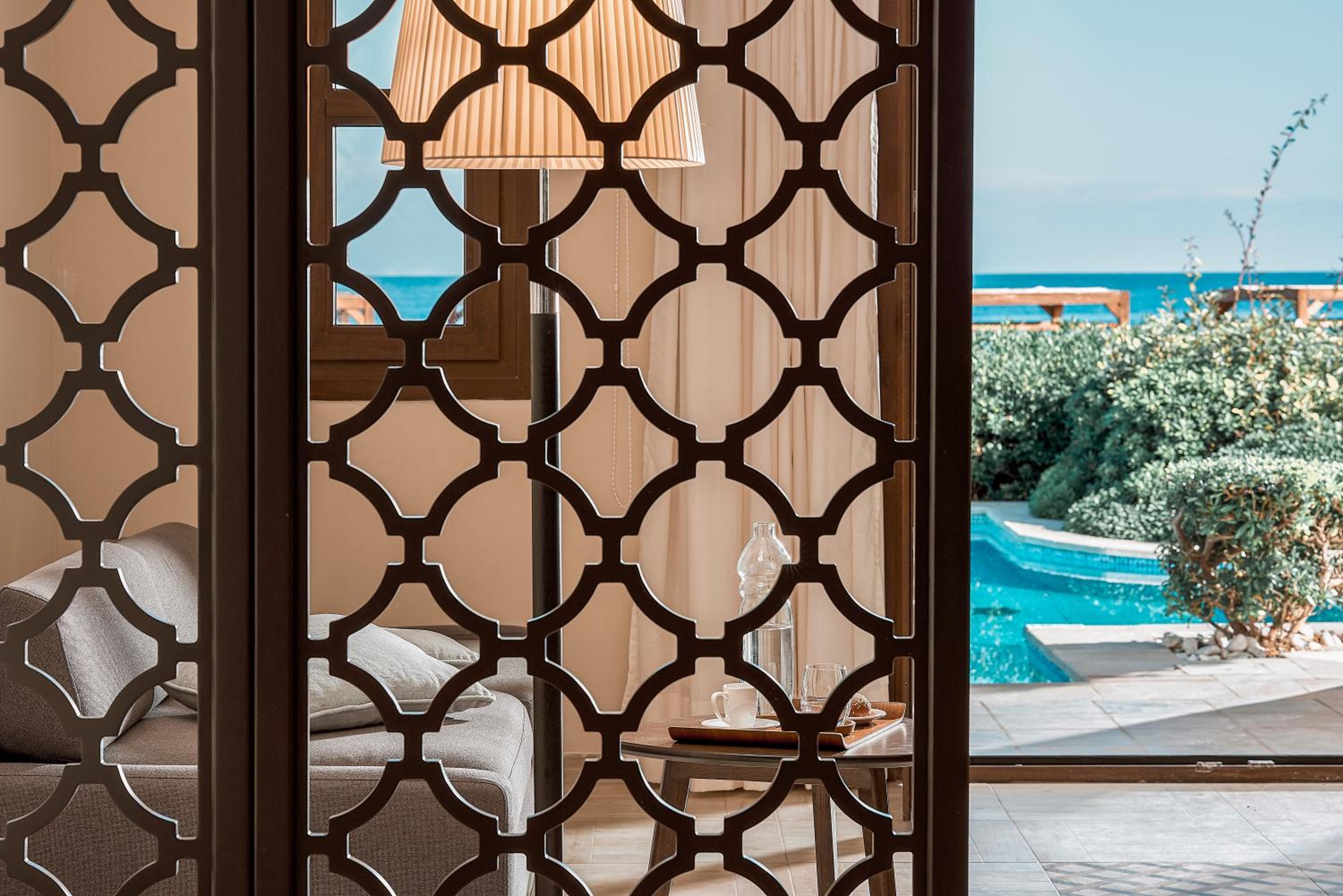Suite with Private Pool - Photo 3