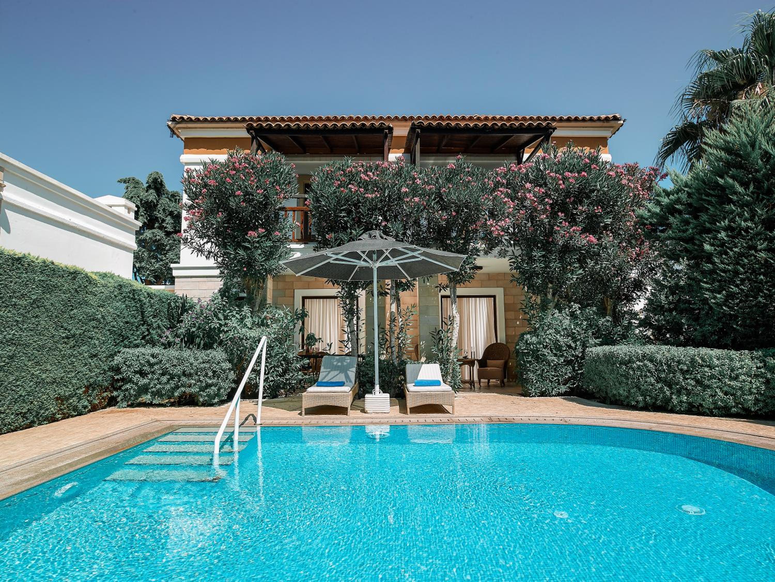 Suite with Private Pool - Photo 4