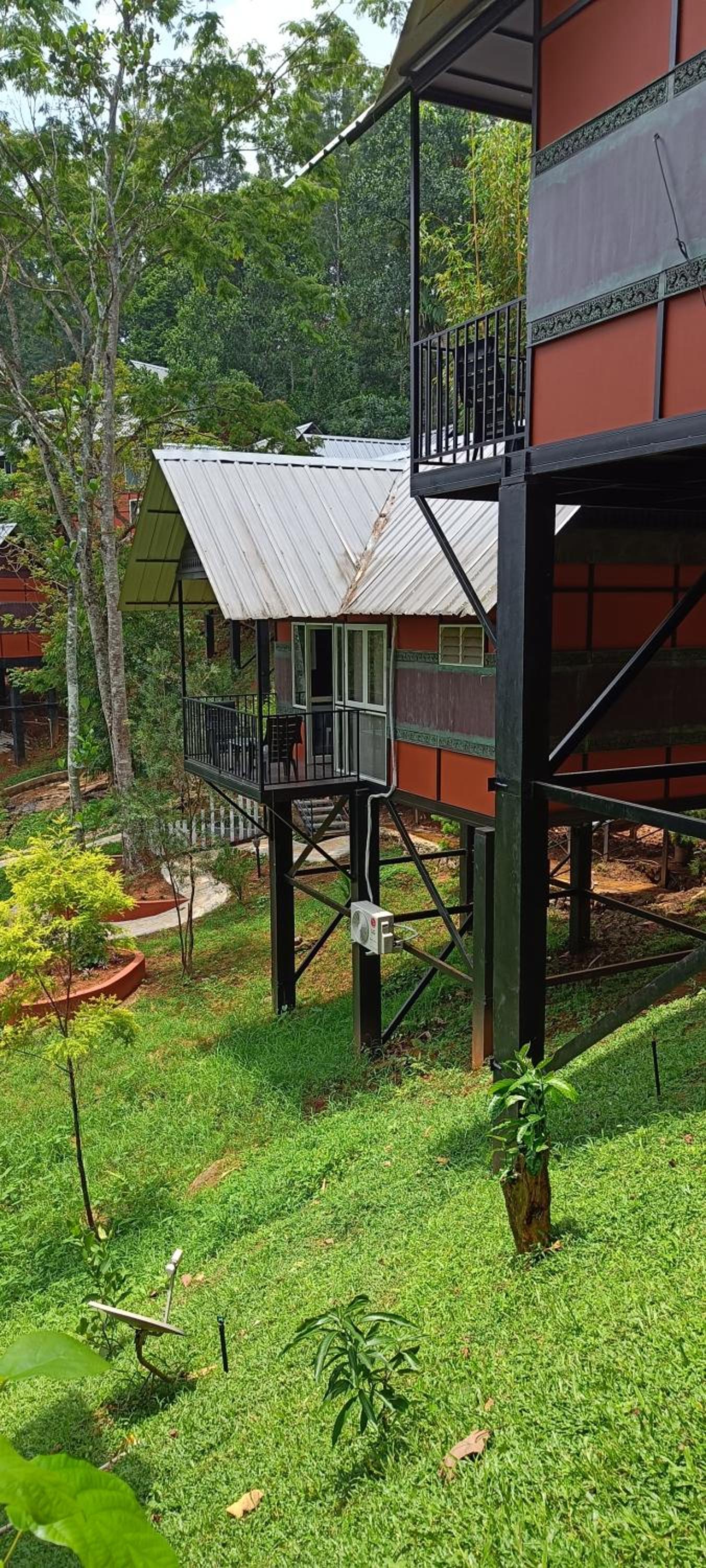 Deluxe Double Room with Balcony - Photo 6